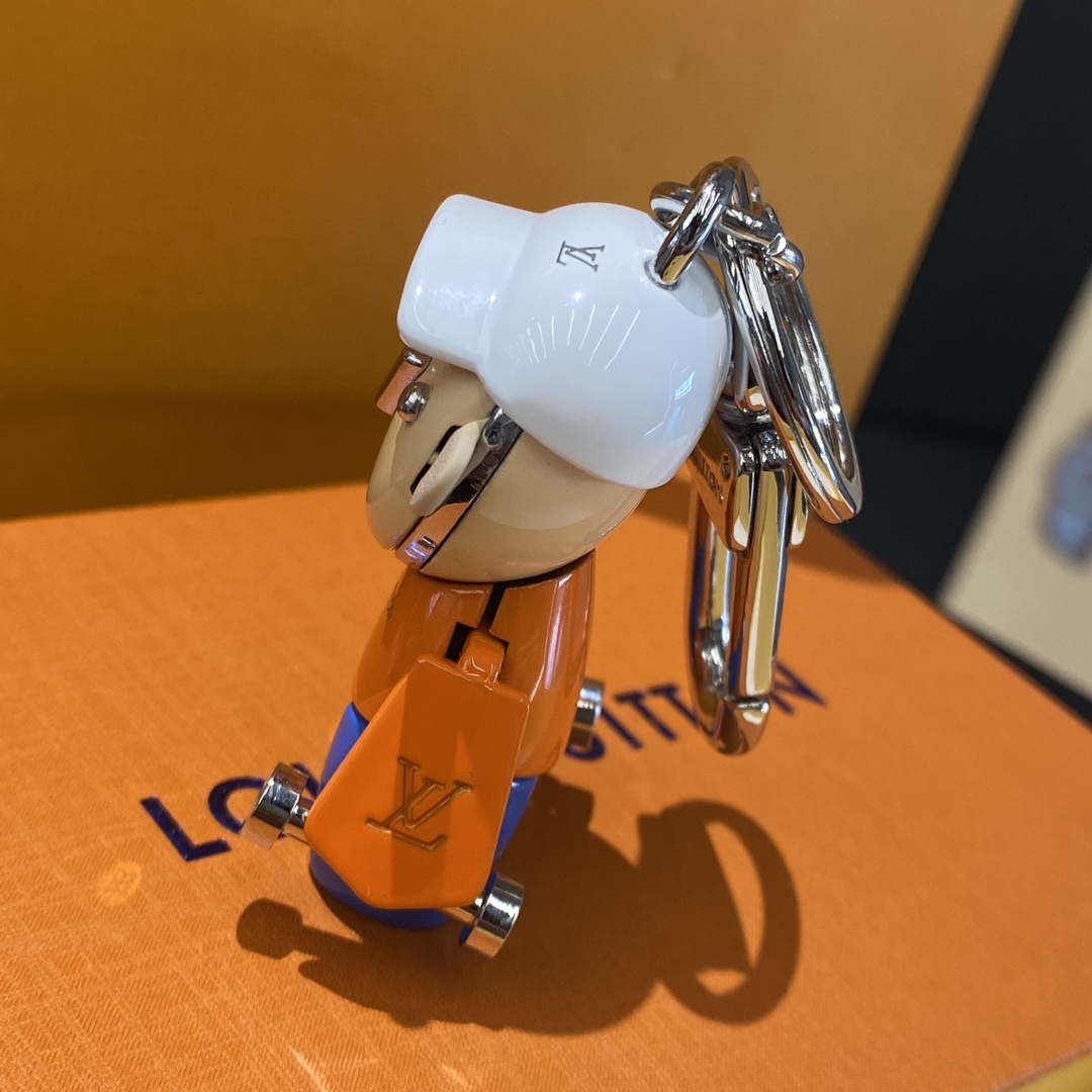 Gaston Gym Keychain - Group Shot
