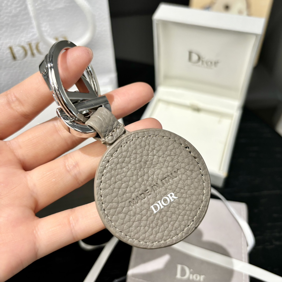 Luxury CD Diamond Logo Key Button with Cattle Leather and Brass Coating - 图片 4