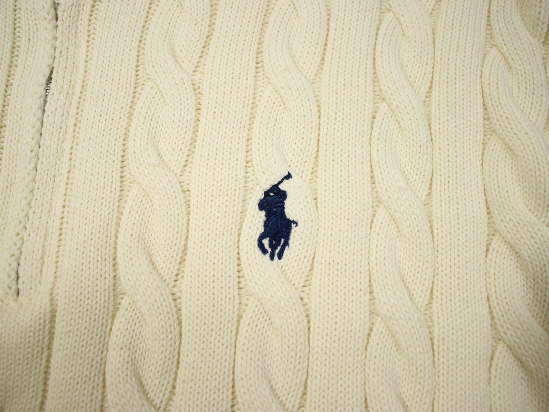 Ralph Lauren High-collar Knitted Sweater with Classic Horses Embroidery – Details and Sizing - 图片 3