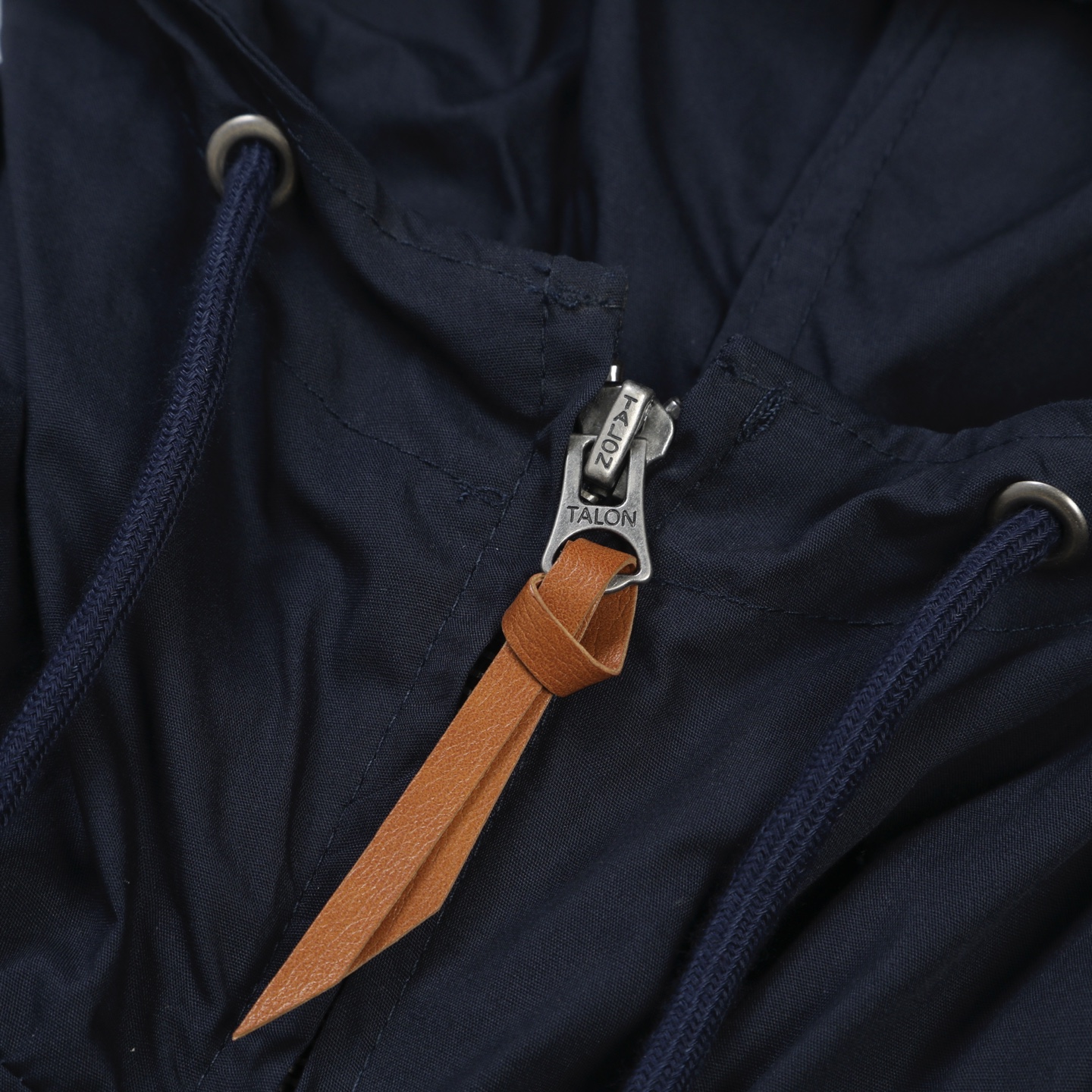 Stylish and Versatile: Polo Ralph Lauren Hooded Thin Jacket for All Seasons - 图片 6