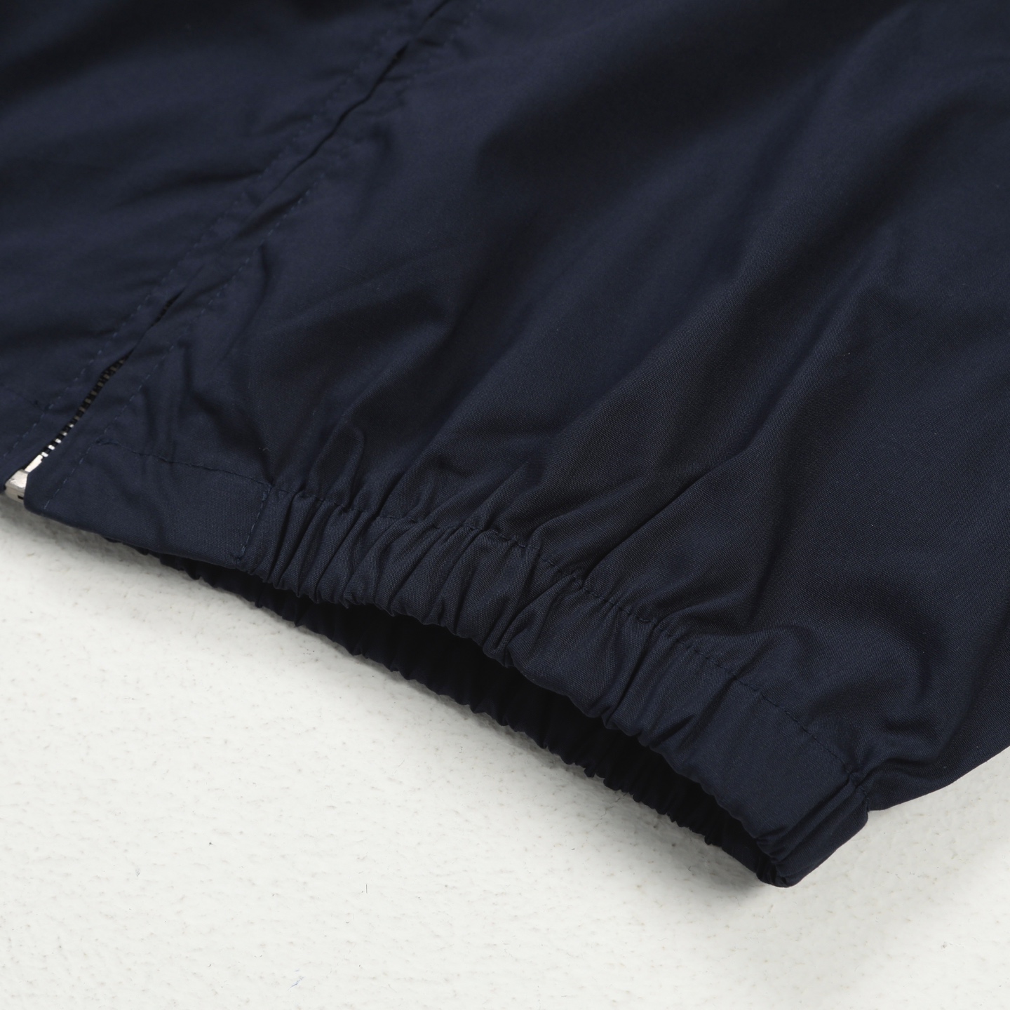 Stylish and Versatile: Polo Ralph Lauren Hooded Thin Jacket for All Seasons - 图片 9