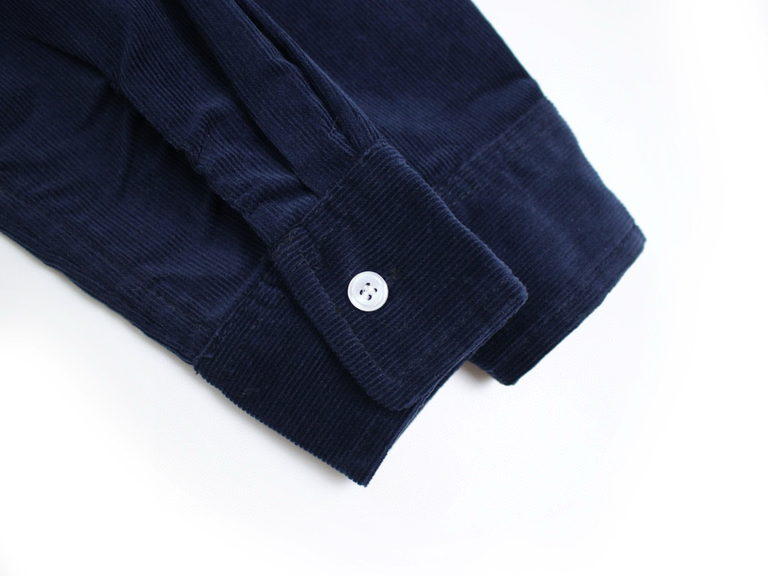 Ralph Lauren Classic Khaki Shirt: Timeless Style for Fall and Winter - 图片 8