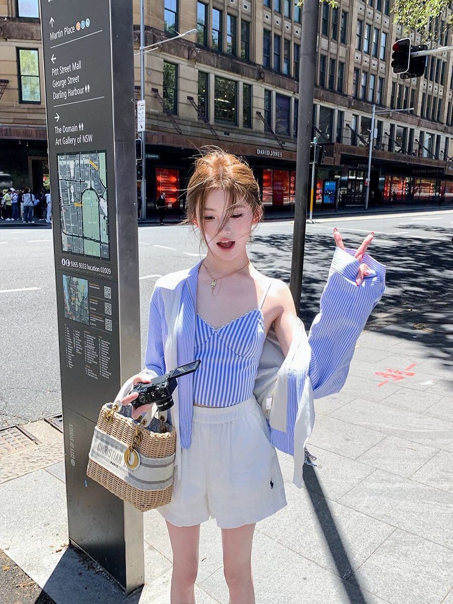 High-Quality Women’s Suit by Ralph Lauren with Breathable Fabric and Stylish Design - 图片 6