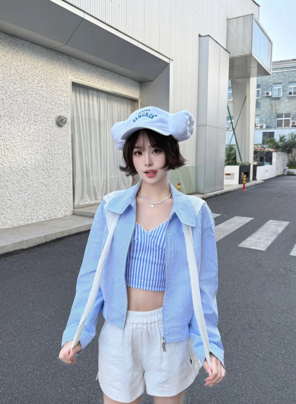 High-Quality Women’s Suit by Ralph Lauren with Breathable Fabric and Stylish Design - 图片 5