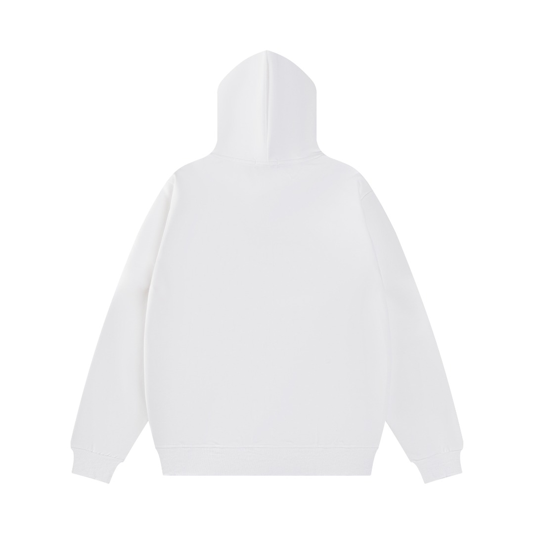 💰150 Ralph Lauren/拉夫劳伦小马🐎刺绣拉链开衫外套连帽卫衣
这款连帽运动衫饰有代表Ralph Lauren 简约风格 搭配小马刺绣图案,立体饱满!纯色的面料搭配精致的刺绣瞬间就衬托出来了!连帽的运动设计,宽松休闲的版型!整体质感非常强!定织定染的螺纹通过图片我们就能感受到它的厚实和质感,做工精致,外贸大厂出货,都是多年的老师傅亲自上手,一切都是高标准、高要求!简约百搭款~超级细腻柔软,贴身不扎身,面料,辅料全部,原定制出品 品质优良!完美体现品牌优越感!版型剪裁标准,伸展舒适,运动无拘束!实穿性强,高端大气上档!万能百搭款~可搭配牛仔裤或慢跑裤。是从早间通勤到参加周末活动之间的理想过度着装之选!
✅拉夫劳伦Ralph Lauren秋冬男女情侣基础百搭款拉链开衫卫衣
✅高克重纯棉毛圈 原版一致拉链 加宽加厚螺纹
✅老钱风慵懒风拉满 复古风简约型热门款
✅秋冬单穿 内穿简约好搭配 情侣必备推荐款
货号:Q10R95
尺码:S-XL
S M L XL
衣长:69 71 73 75
胸围:118 122 126 130
肩宽:51 52 53 54
袖长:65 66 67 68