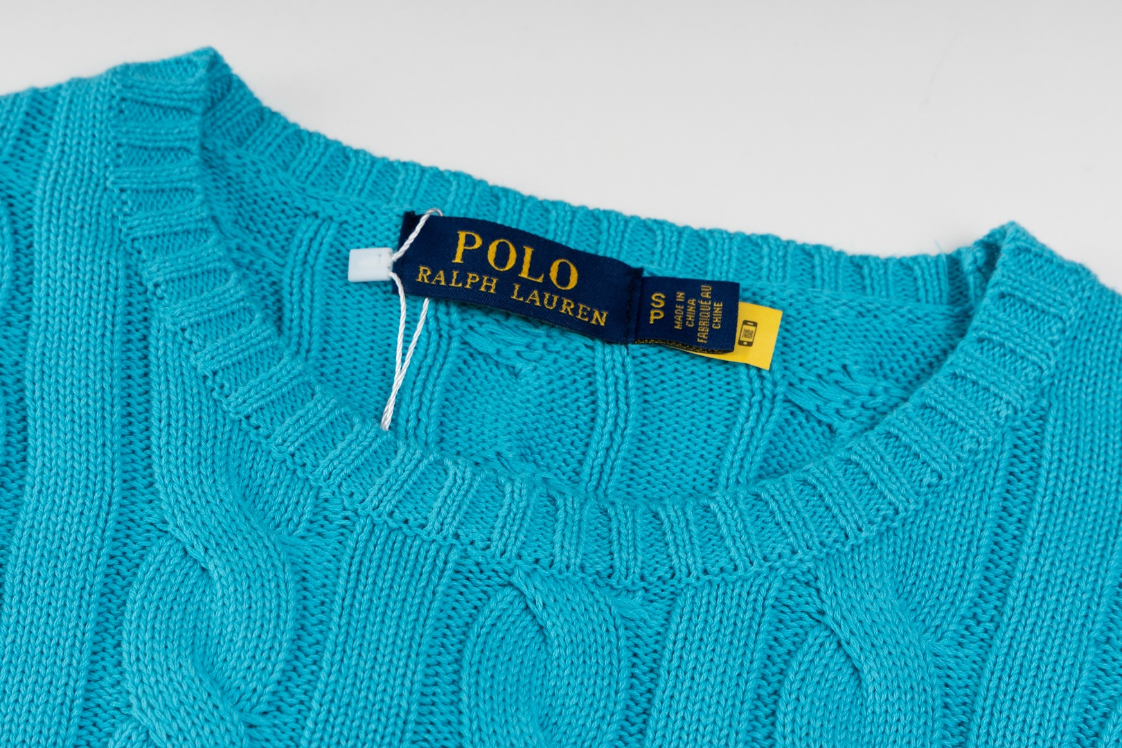 💰100QJ R91 RALPH LAUREN拉夫劳伦十四色经典小标刺绣圆领套头绞花开衫毛衣男装上衣
胸口高密度LOGO刺绣,吊牌辅料原版定制。采用纯棉纱线纯棉亲肤舒适,小标战马刺绣麻花纽扣圆领毛衣🐎高品质 跟着博主学穿搭!来一件拉夫劳伦绞花毛衣吧,爆红之后超级难买的系列,官网一件难求,简单实穿慵懒宽松感,加厚面料更有质感,手感柔软细腻,版型宽松,不管是单穿还是叠穿,简单一件就能穿出不同风格的时尚感!
Size:XS S M L XL
颜色:白色 黄色 粉色 湖水绿 彩蓝色 深绿 灰色 藏青白标 藏青红标 黑色红标 黑色白标 紫色 棕色 红色
胸围:51/53/55/57/59
肩宽:39.5/41/42.5/44/45.5
身长:65/67/69/71/73
袖长:59/60/61/62/63