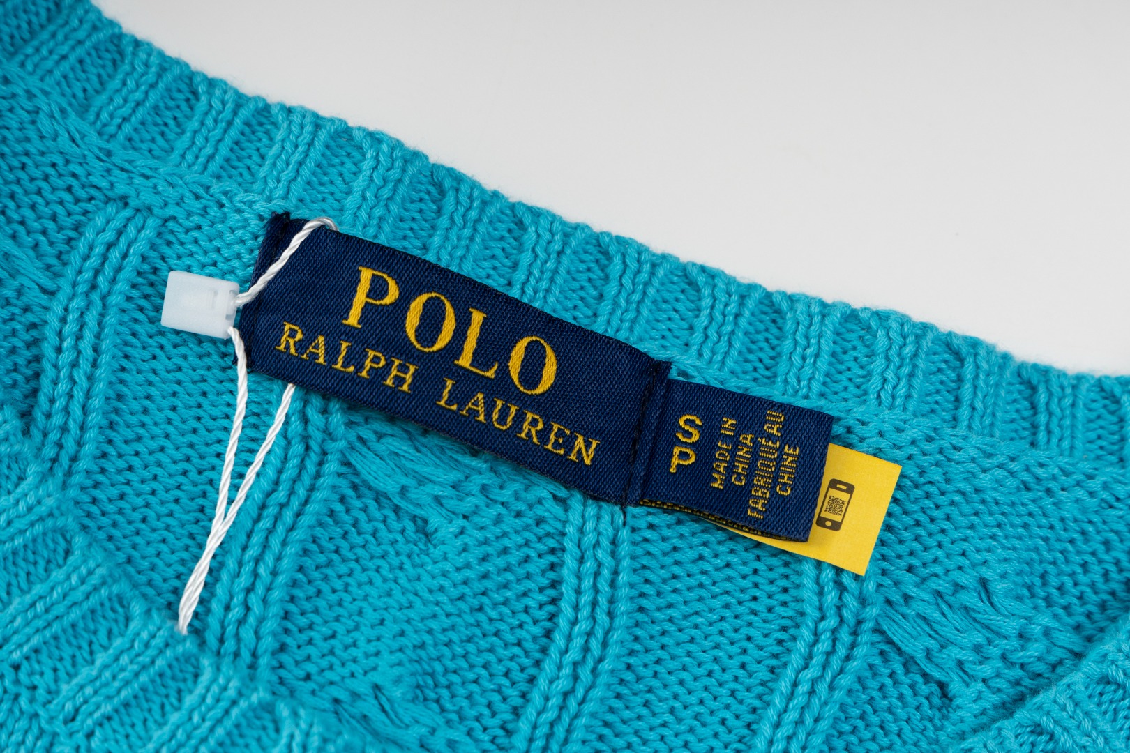 💰100QJ R91 RALPH LAUREN拉夫劳伦十四色经典小标刺绣圆领套头绞花开衫毛衣男装上衣
胸口高密度LOGO刺绣,吊牌辅料原版定制。采用纯棉纱线纯棉亲肤舒适,小标战马刺绣麻花纽扣圆领毛衣🐎高品质 跟着博主学穿搭!来一件拉夫劳伦绞花毛衣吧,爆红之后超级难买的系列,官网一件难求,简单实穿慵懒宽松感,加厚面料更有质感,手感柔软细腻,版型宽松,不管是单穿还是叠穿,简单一件就能穿出不同风格的时尚感!
Size:XS S M L XL
颜色:白色 黄色 粉色 湖水绿 彩蓝色 深绿 灰色 藏青白标 藏青红标 黑色红标 黑色白标 紫色 棕色 红色
胸围:51/53/55/57/59
肩宽:39.5/41/42.5/44/45.5
身长:65/67/69/71/73
袖长:59/60/61/62/63