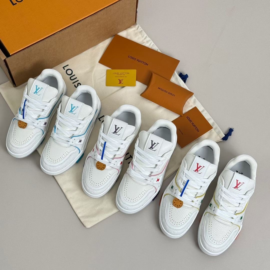 NO:358721,Louis Vuitton Trainer latest color matching sneakers, high-value casual shoes, high-version Trainer sneakers are the interpretation of retro basketball shoes by Louis Vuitton artistic director Virgil Abloh. It is made of different colors. The outsole is decorated with Monogram floral patterns and the side has the Vuitton logo. It is a brand new color scheme. Many friends of the LV trainer series have been planted hard at first glance. Its popularity really makes sense. We have been watching the factory. The finished product is really surprising. After all, they are all channels for OEM brands. There is no need to worry about quality issues at all!  It's almost the same as on the cabinet!  We have the confidence!  The trainer series of Lujia has always been the ceiling of the leisure industry!  This new change has attracted everyone. It is difficult to refuse. Of course, versatile shoes are one aspect. The key point is that compared with the mature sports styles similar before, the trainer series is like injecting young blood into the sports series of the donkey family. Both the texture and the trendy style are very strong. It is more deeply loved by young people. Donkey brands can always give us some unexpected surprises!  !  !  Size Women's Shoes 35 36 37 38 39 Men's Shoes 39 40 41 42 43 44 45 Standard Leather Shoes Size,,louis vuitton,louis vuitton,louis vuitton,louis vuitton,louis vuitton,louis vuitton,sneakers19860909Louis Vuitton Trainer 最新配色运动鞋,高颜值休闲板鞋,高版本 Trainer 运动鞋是路易威登艺术总监Virgil Abloh对复古篮球鞋的解读,由不同色调打造,外底饰有Monogram花卉纹饰,侧面有Vuitton标识 全新配色.LV的trainer系列不少小伙伴都是看第一眼就已经被狠狠种草了 它的火爆确实是有道理的咱们一直有在厂内盯 成品真的让人非常惊喜 毕竟都是代工大牌的渠道大厂 品质问题完全不需要担心！与柜上几无差别！底气咱有！ 驴家的trainer系列一直以来颜值都是休闲界的天花板了！这一次的全新改变更是把大家都吸引住 很难拒绝当然鞋款百搭是一方面 重点是相比于之前类似的那些成熟范儿运动款式来说 trainer系列像是给驴家的运动系列注入了年轻的血液 无论是质感还是的潮范儿都很浓 更深得年轻人的喜爱驴牌总能给我们一些意想不到的惊喜！！！ 尺码女鞋 35 36 37 38 39  男鞋 39 40 41 42 43 44 45 标准皮鞋尺码,,louis vuitton,louis vuitton,louis vuitton,louis vuitton,louis vuitton,sneakers,Men's shoes