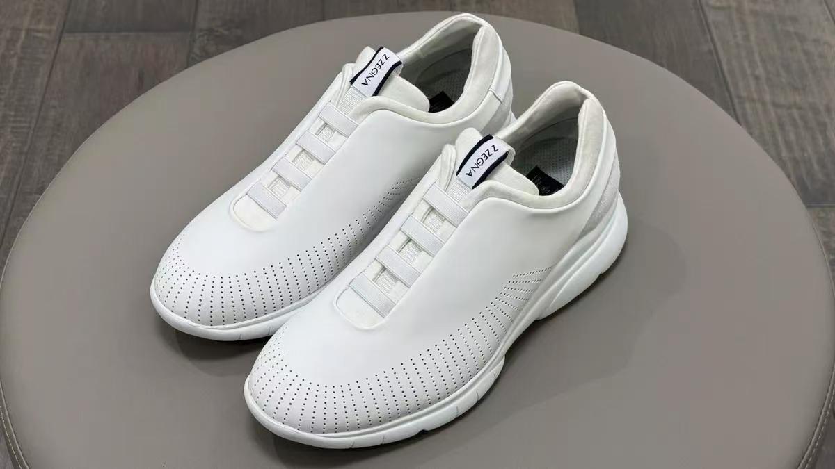 NO:589182,Official website picture,19860909官网图,,Men's shoes