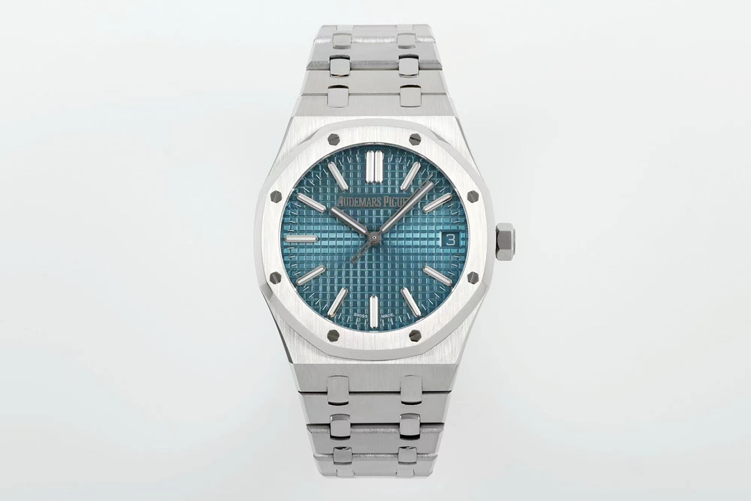 NO:586394,The new A Audemars Piguet Royal Oak '50th Anniversary' 15510ST series produced by IF is shockingly launched!  The new 15510 removes the 'A' gold label, choosing to retain only the full name of Audemars Piguet 'Audemars iguet', and uses CODE 1159's logo technology, a fine full-dimensional gold label. The Audemars Piguet three-hand movement automatic rotor has been replaced from the A gold rotor to a 50-word silver gold rotor, which is more regular and retro. The 'movement' uses the 4302 integrated movement with the latest 50th anniversary oscillating weight - achieving the pinnacle of steel watches - a demonstration of strength.  Defending 'Steel' King!  [6 subtleties] 1. The authentic product is disassembled and the size is 41X10.4 mm, which is consistent with the original product!  2. Perfectly restore every detail of the genuine watch case, showing the masculine temperament of the genuine 'angular, resolute and courageous'. 3. The workmanship of the steel band is impeccable, which is better than any steel band watch on the market. The tightness of the 'buffer belt' connecting the steel band head and the watch is exactly the same as the original. 4. Audemars Piguet CAL.4302 all-in-one machine!  The power up to 72 hours is more stable, better and more real. 5. The 'biscuit texture' of the dial is three-dimensional and full, full of energy!  It is definitely not the soul-destroying experience of an ordinary small factory. The experience is exquisite and the feeling is different. 6. The anti-glare sapphire glass mirror appears bluish under side light, making the visual effect more translucent and clear!  Produced by IF, it must be a high-quality product!  ,,audemars19860909IF出品 新款A 爱彼皇家橡树「50周年」15510ST系列震撼上线！ 新款15510移除了“A”金标,选择只保留爱彼的“Audemars iguet” 全称,并且用上了 CODE 1159的logo工艺, 精细的全立体金标. 爱彼三针机芯自动陀从A 金色陀换成了50字样的银色金陀更规整更复古. 「机芯」采用4302一体机芯搭配最新款50周年摆陀——成就钢表巅峰—— 实力演绎 卫冕“钢”王！【6大精妙之处】 1.正品拆解开模,尺寸为41X10.4毫米与正品一致！ 2.完美还原正品表壳的每一处细节,尽显正品“棱角分明 坚毅果敢”的阳刚气质. 3.钢带的做工无可挑剔,比市面上任何钢带表做工均要更上一层楼,钢带头粒和表头衔接的“缓冲带”的松紧程度与正品一模一样. 4.爱彼CAL.4302一体机！动力长达72小时更稳定,更优秀,更真实. 5.表盘的“饼干纹理”立体饱满,精神抖擞！绝非普通小厂一般失魂落魄.体验精妙 感受不同 6.防眩蓝宝石玻璃镜面,从侧光线下呈现泛蓝色,视觉效果更加透亮,清晰！ IF出品,必属精品！,,audemars,Watch