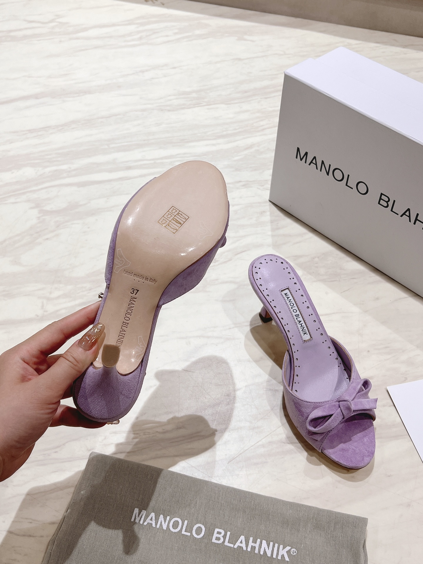 Manolo Blahnik New Lambskin Mules with Bow Detail - Heel Height 7.5cm 8 i1713170795 1367 0