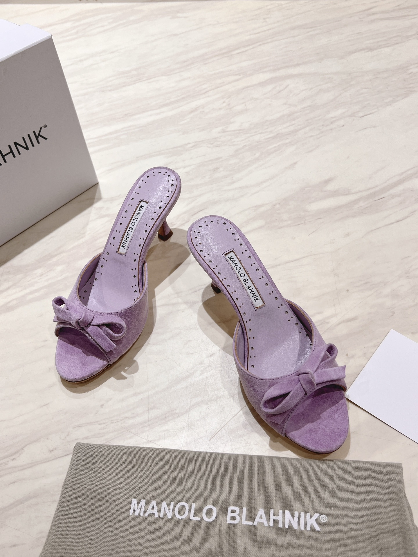 Manolo Blahnik New Lambskin Mules with Bow Detail - Heel Height 7.5cm 11 i1713170795 3283 0