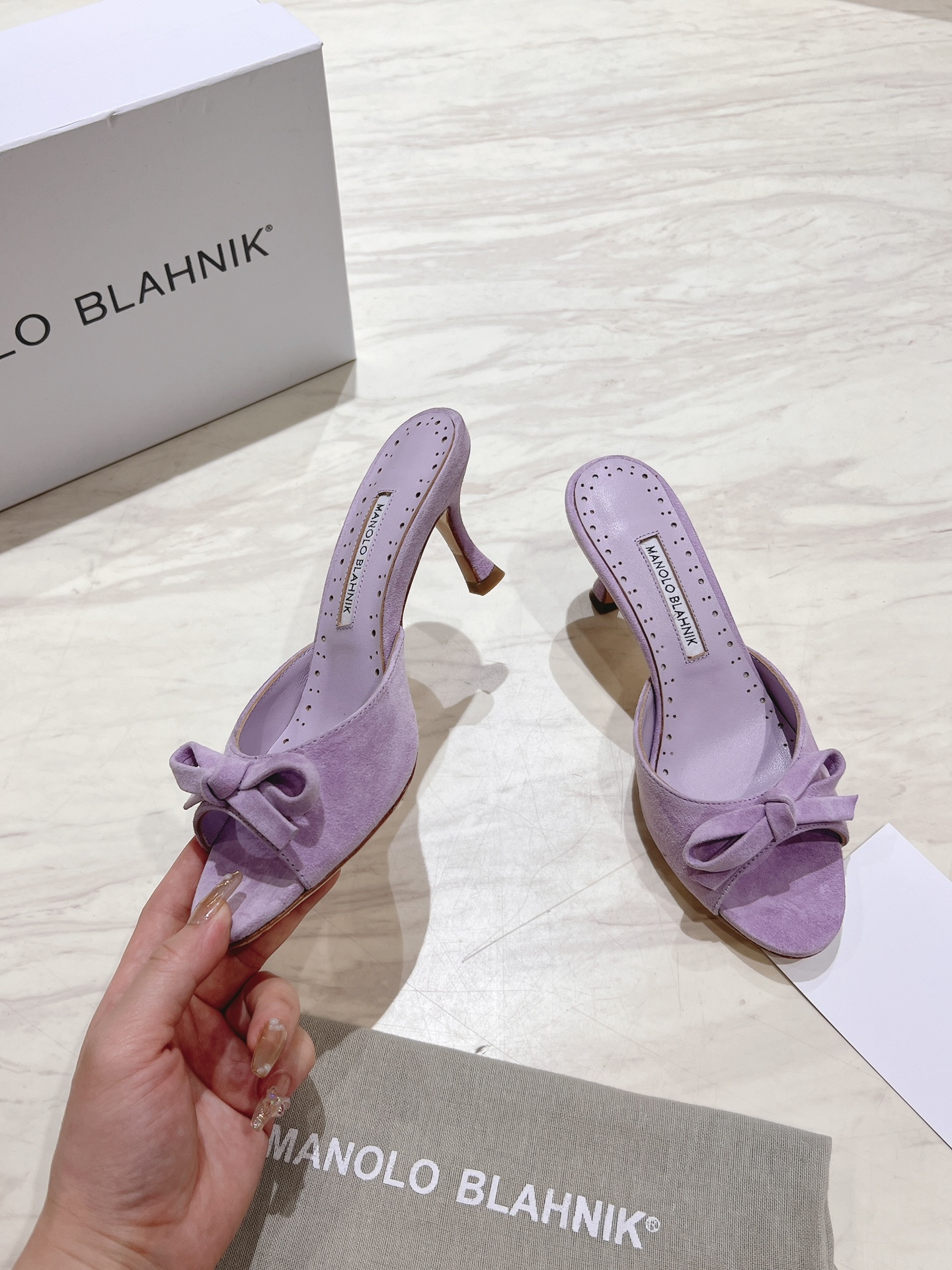 Manolo Blahnik New Lambskin Mules with Bow Detail - Heel Height 7.5cm 4 i1713170795 5306 0