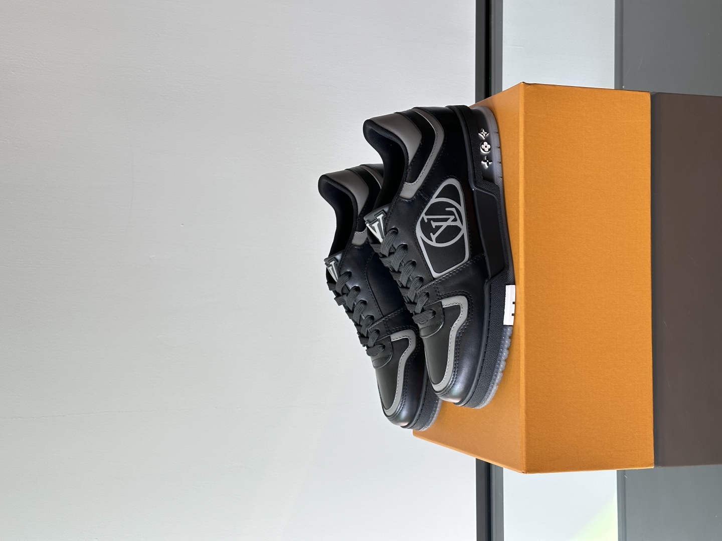 Alternative view of Louis Vuitton Sneakers 10798