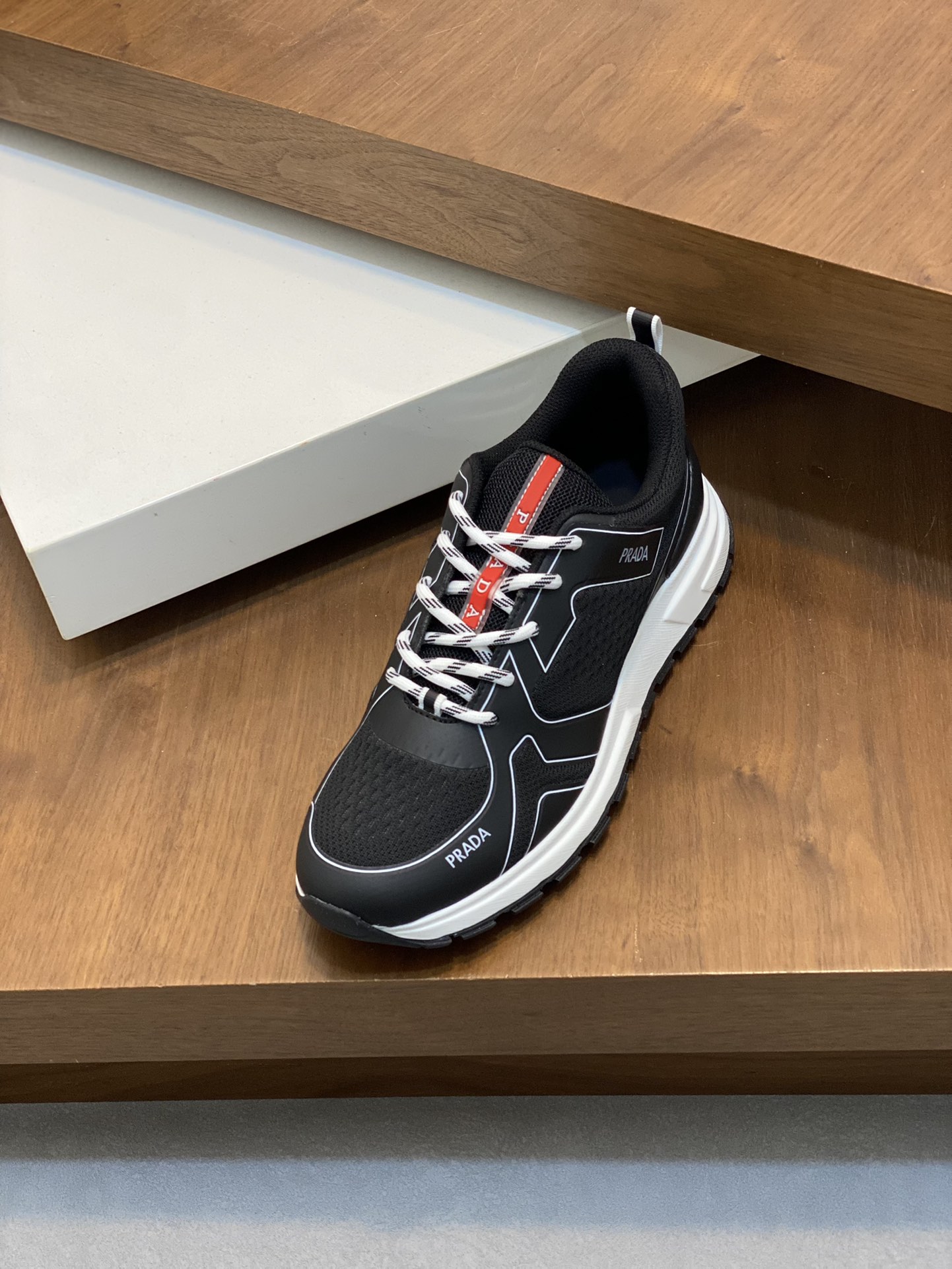 Prada Sneakers 13460