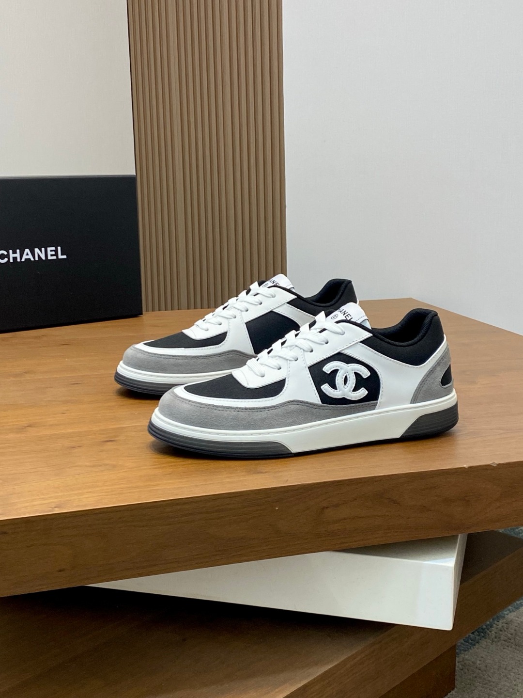 Alternative view of Sneakers 13459