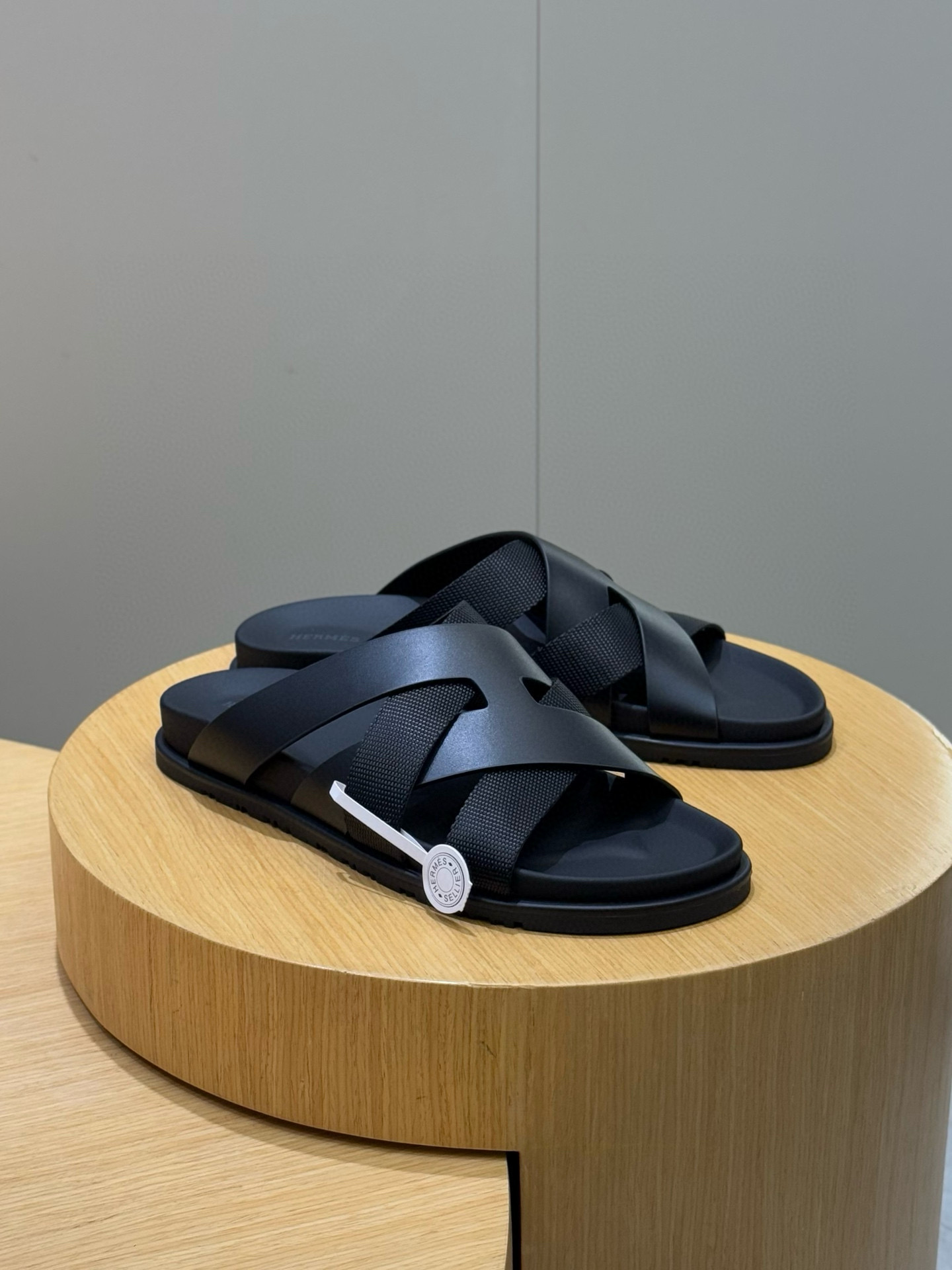 Alternative view of Hermes Slides 10841
