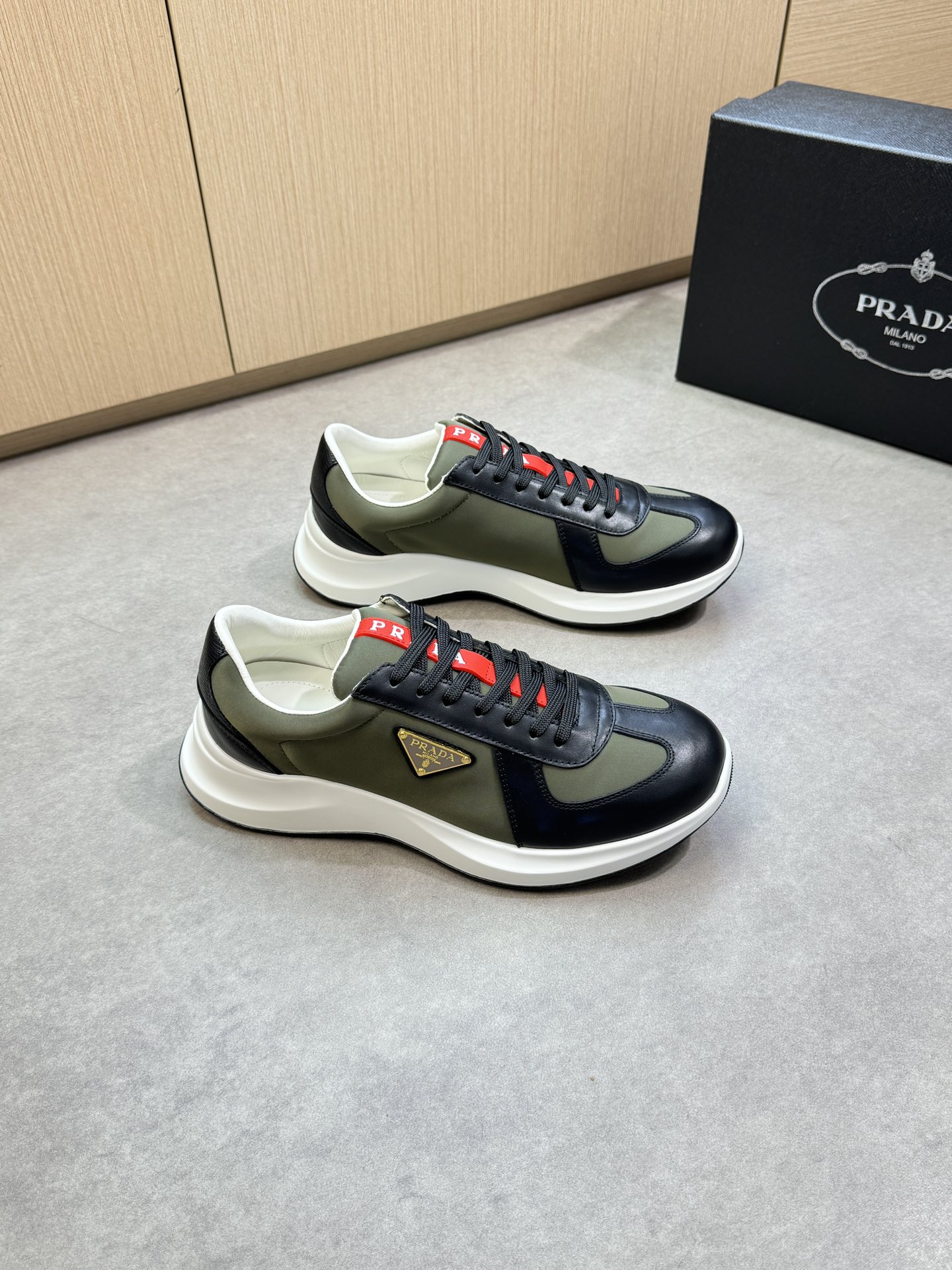 Prada Sneakers 13474