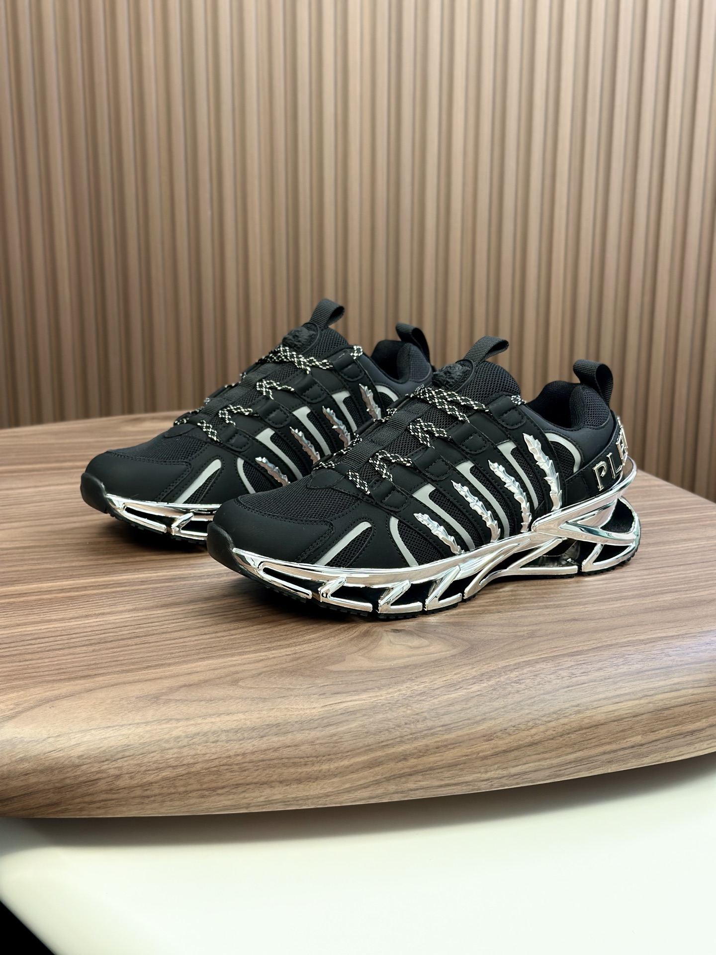 Sneakers 13437