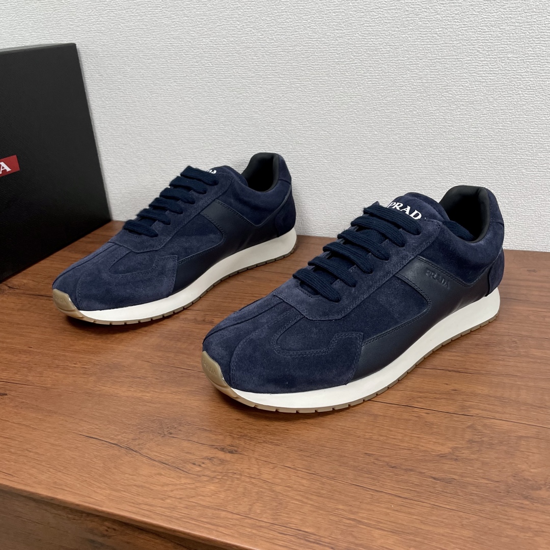 Prada Sneakers 10821