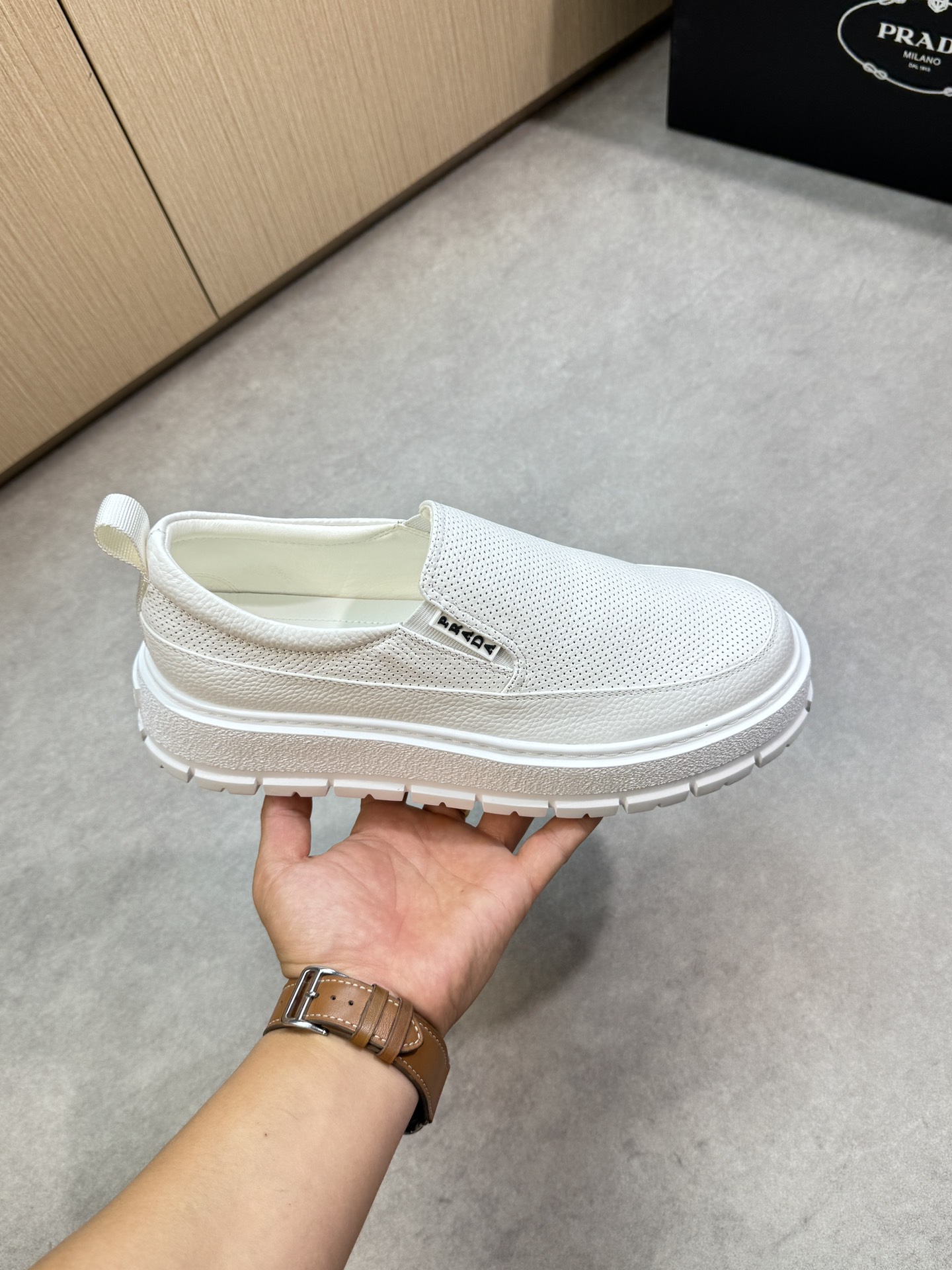 Prada Sneakers 10810