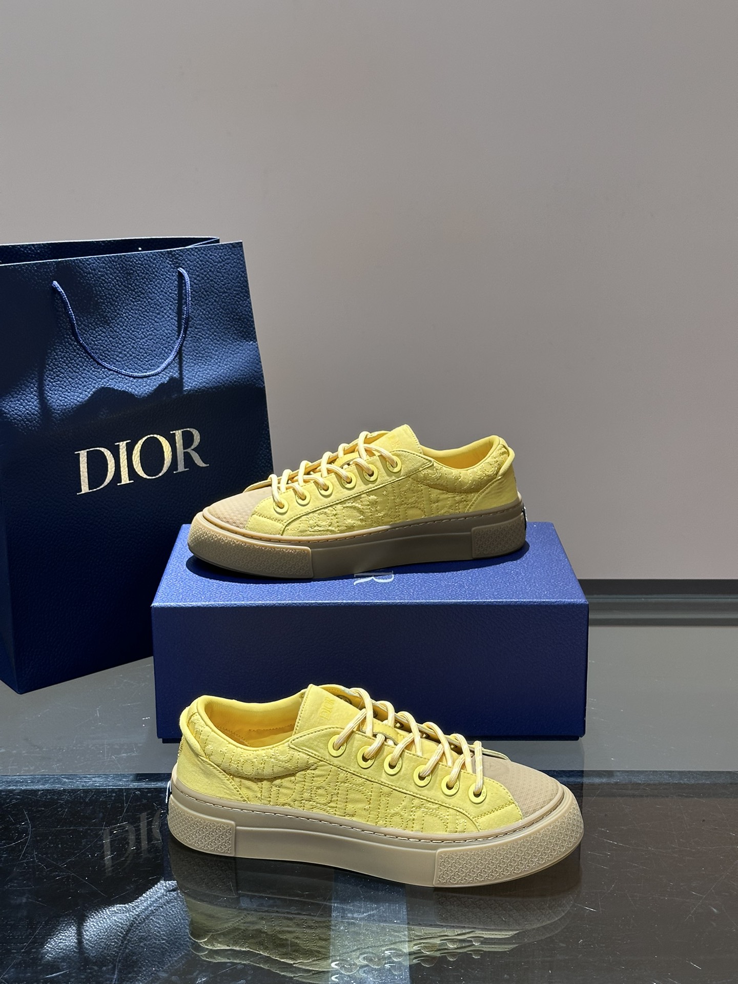 Alternative view of Dior Sneakers 13487