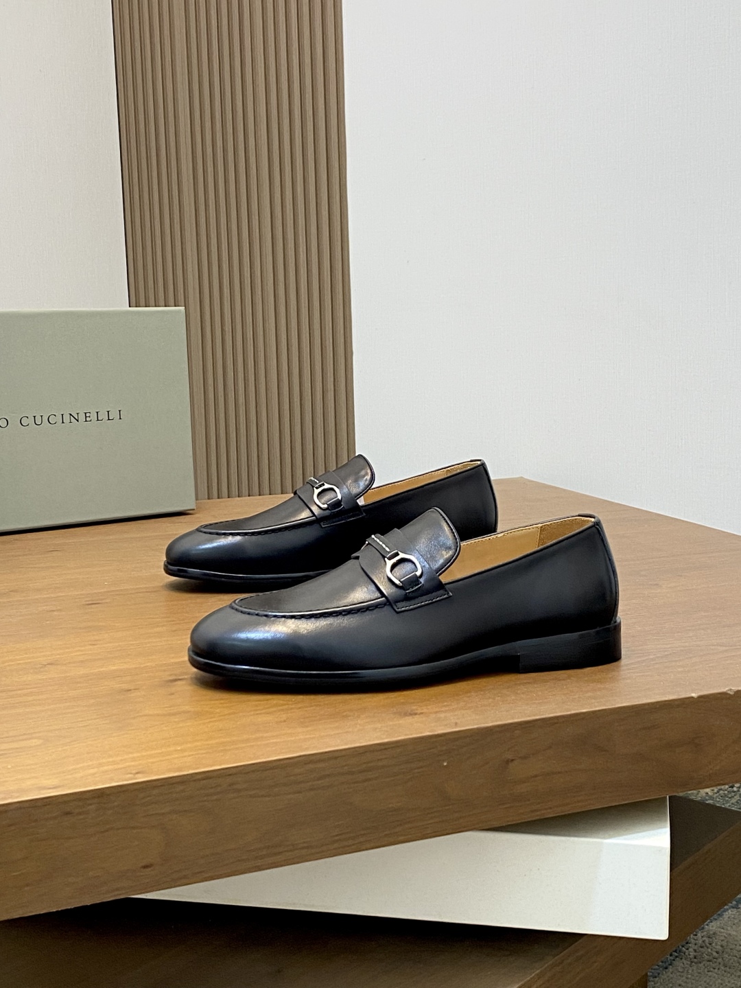 Alternative view of Loafers 13472