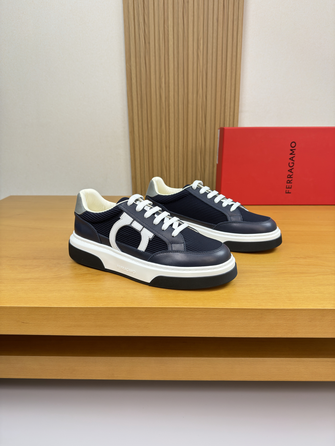 Ferragamo shoe Ferragamo — photo 5
