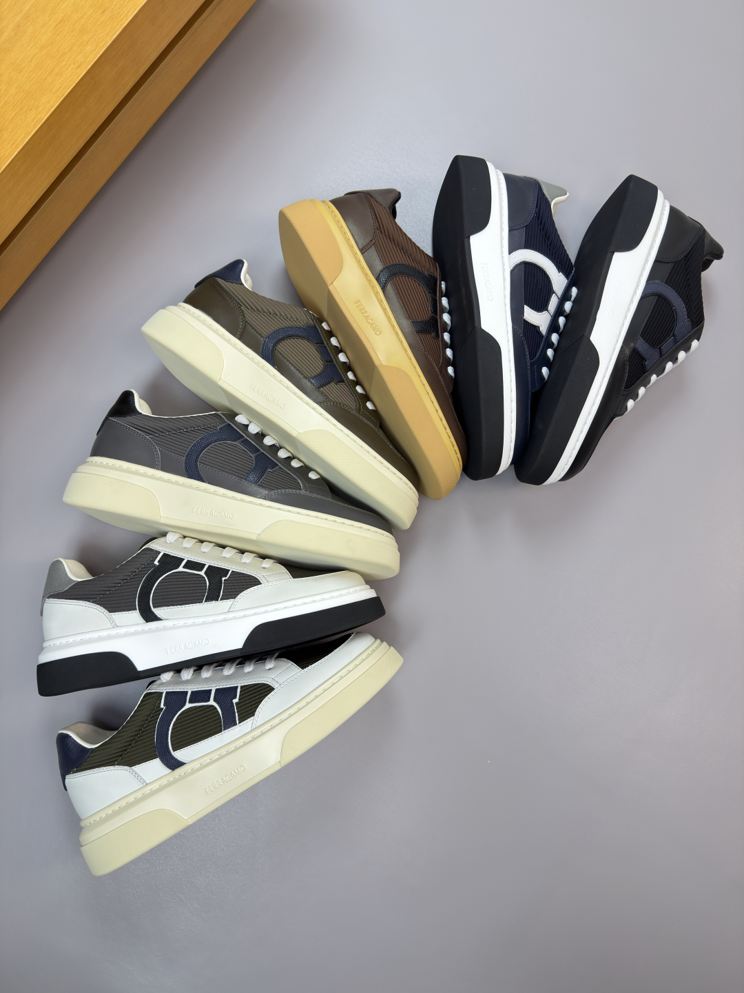 Ferragamo shoe — photo 8