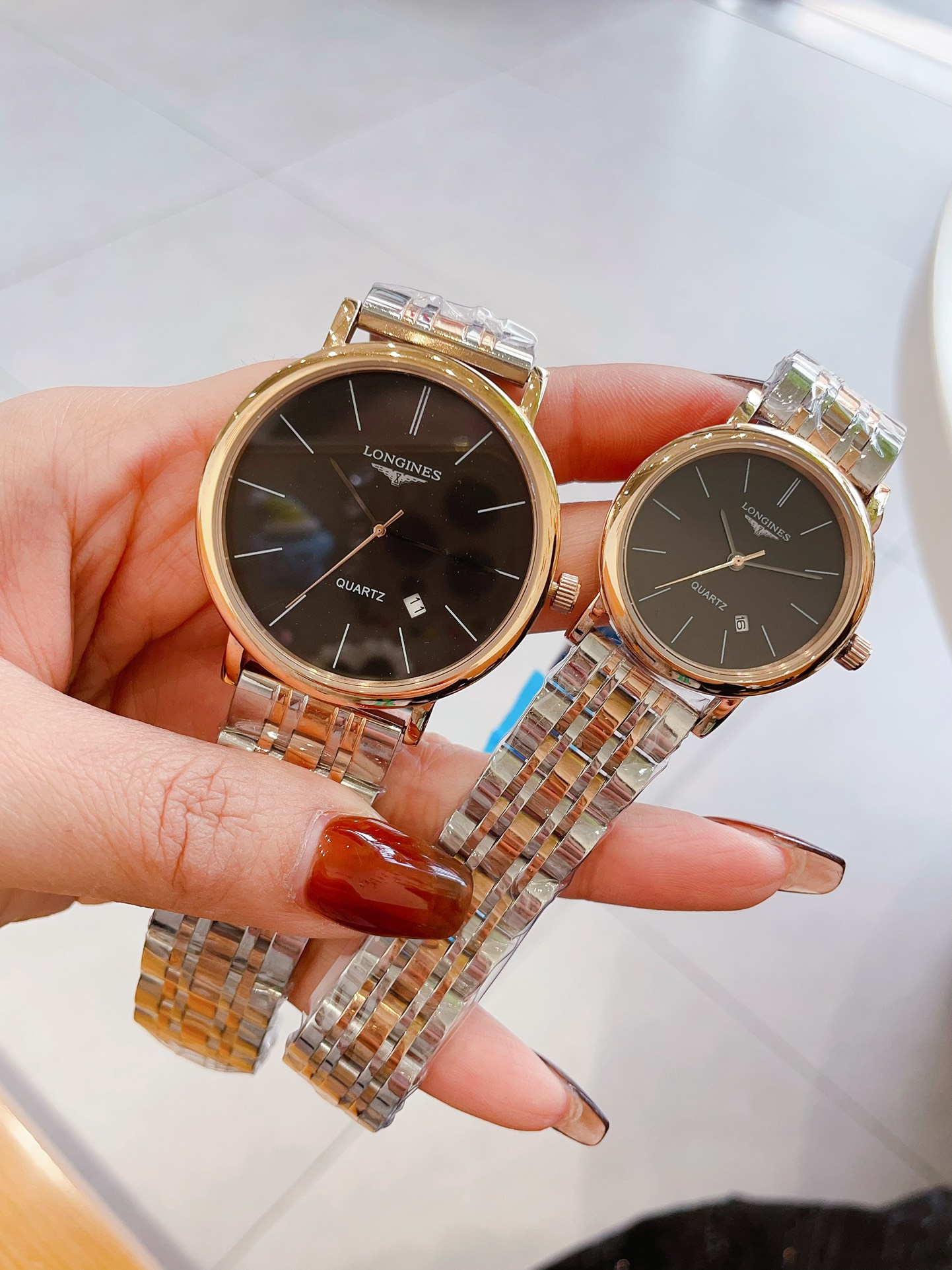 Luxury Quotuan Wristwatch with Imported Quartz Core and Cow Skin Belt - 图片 6