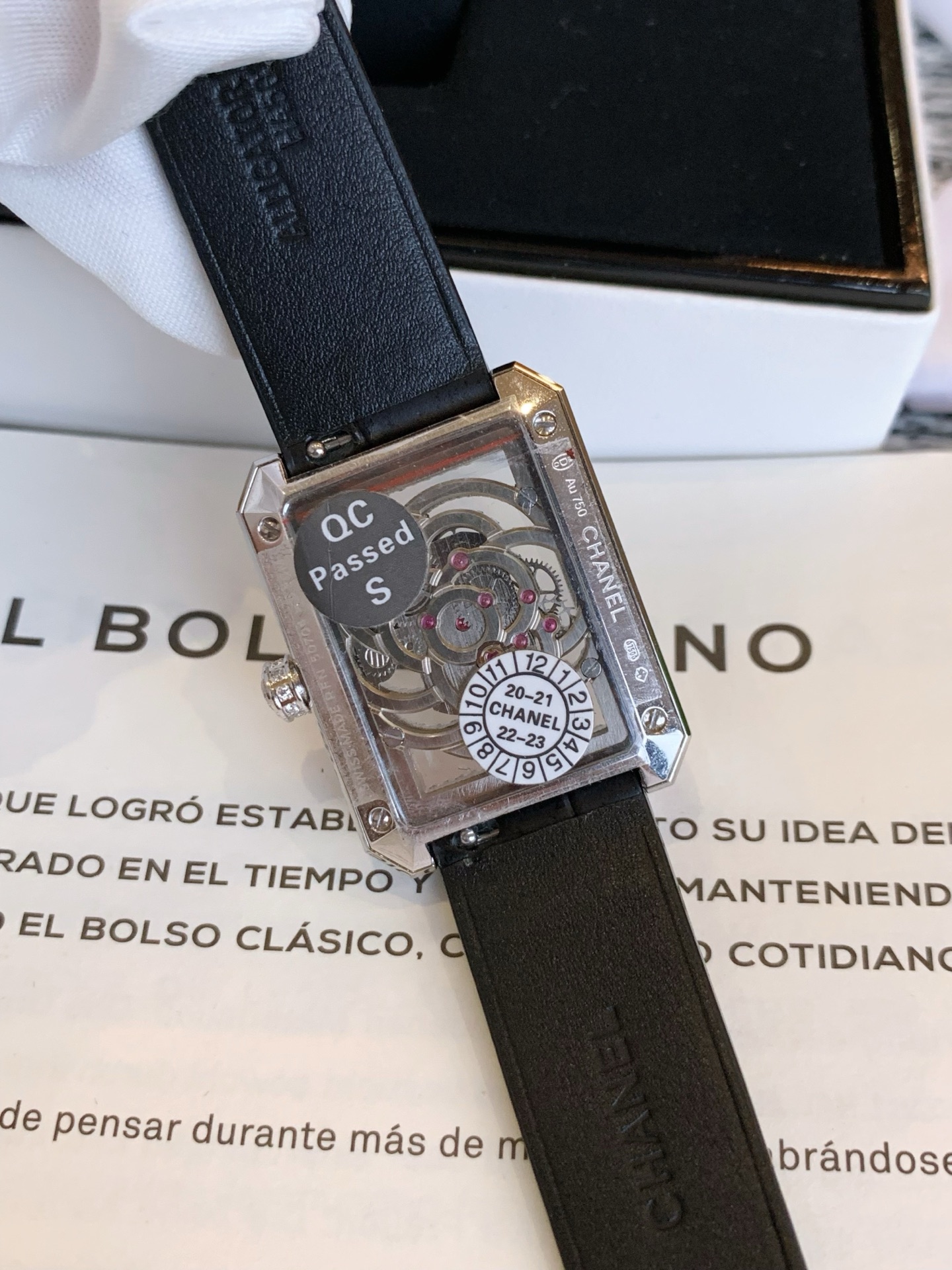 Chanel Première Camélía Skeleton Wristwatch: Elegance and Power in Design - 图片 5