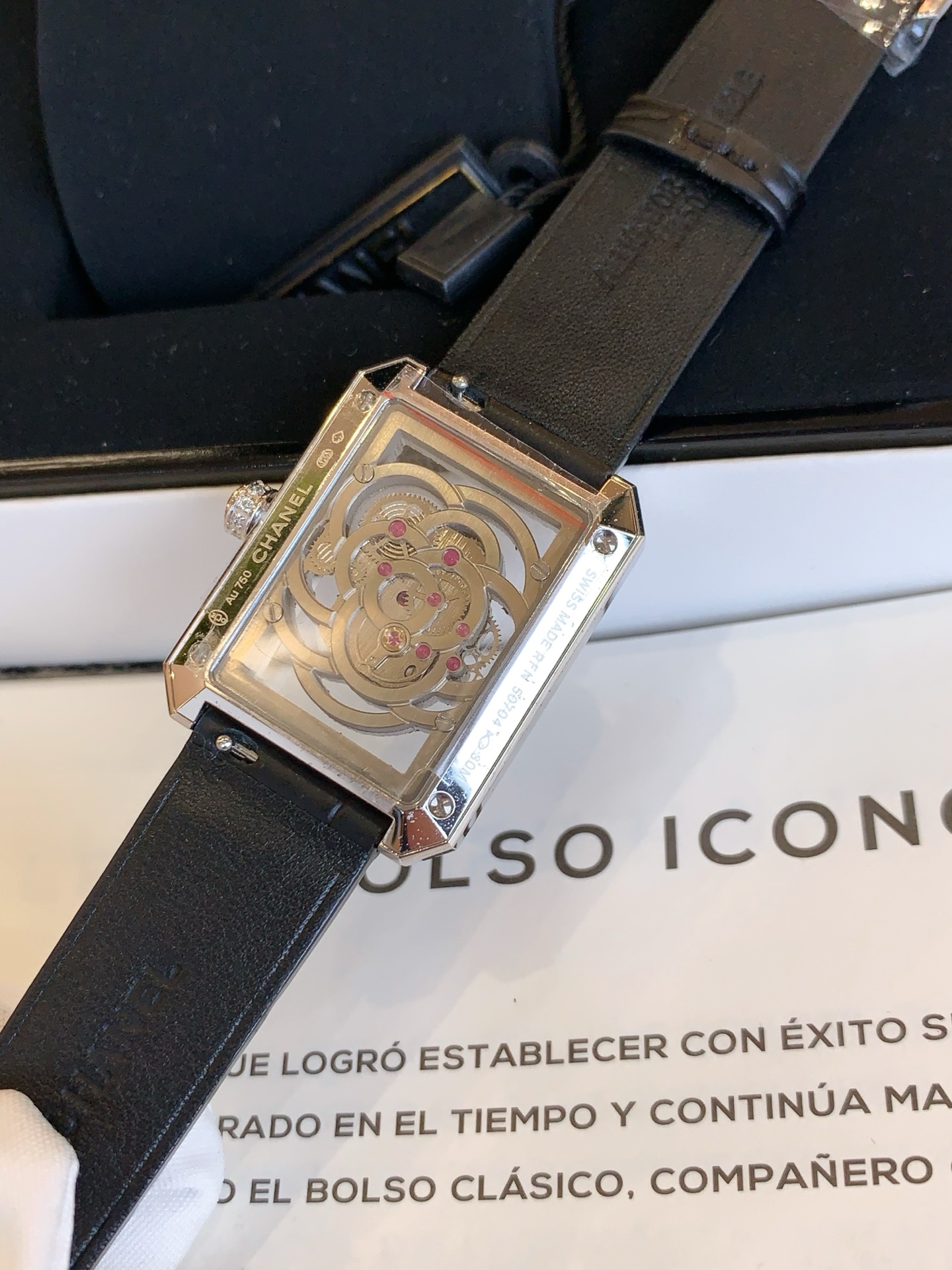 Chanel Première Camélía Skeleton Wristwatch: Elegance and Power in Design - 图片 7