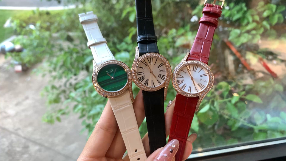 Élégant Piaget Montre pour Femme - Cadran Sertie de Diamants & Bracelet en Cuir