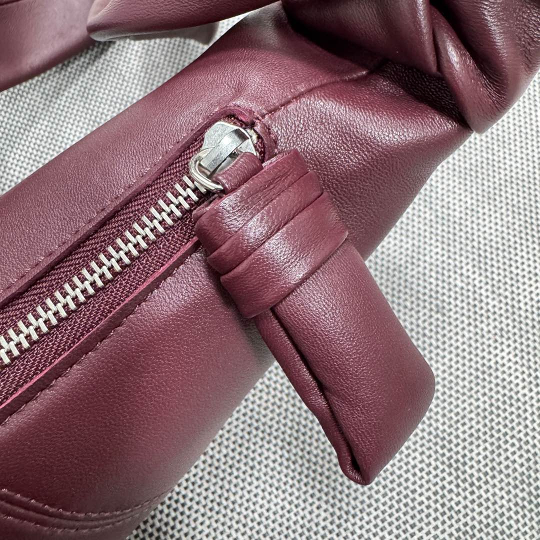 Lemaire Rare matching counter burgundy trumpet