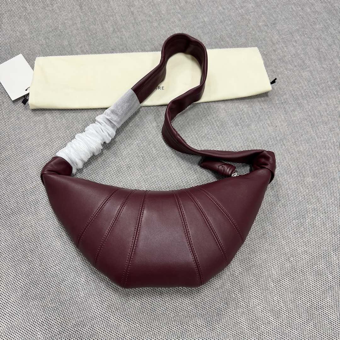 Lemaire Rare matching counter burgundy trumpet