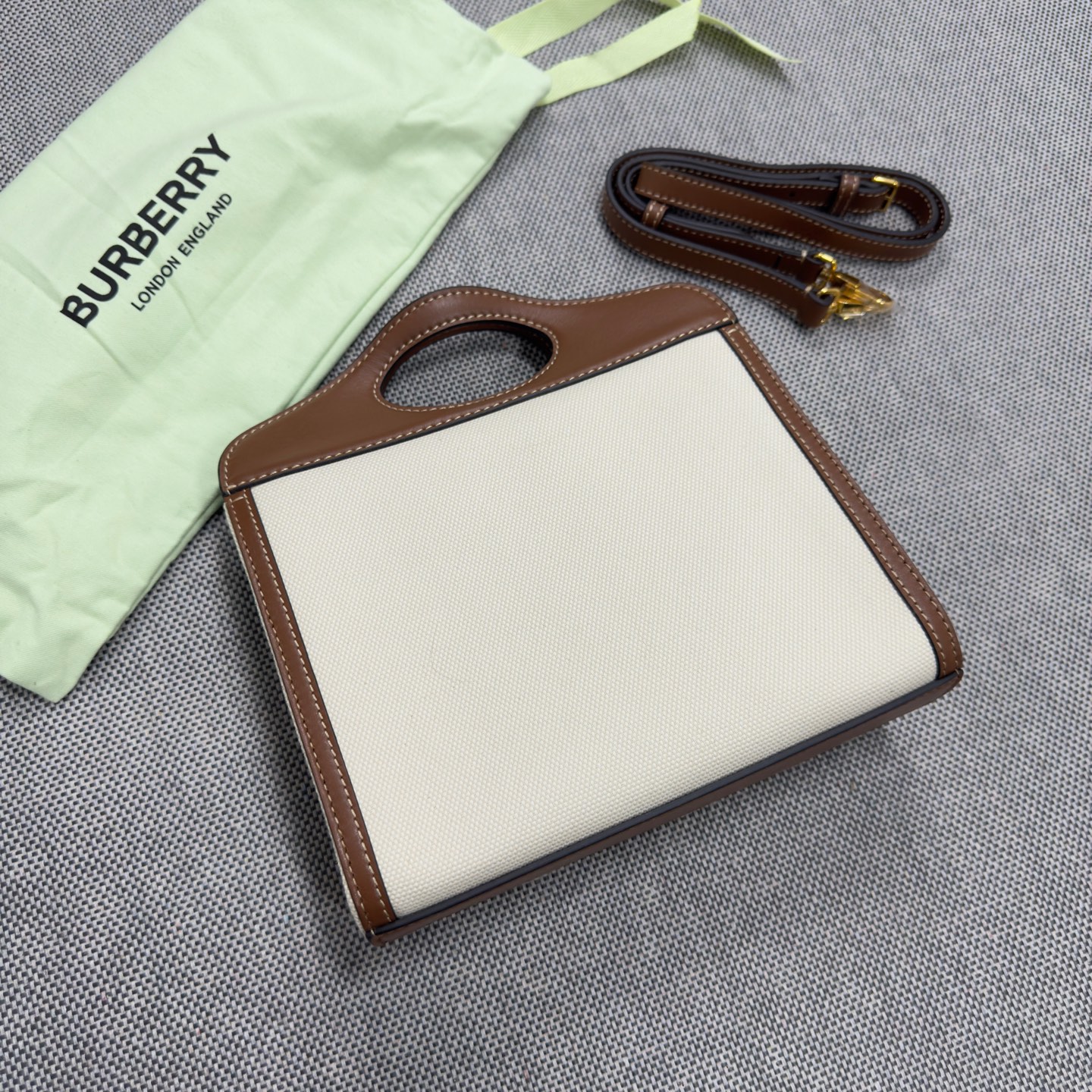 Burberry Limited time 500 go ahead, my dears