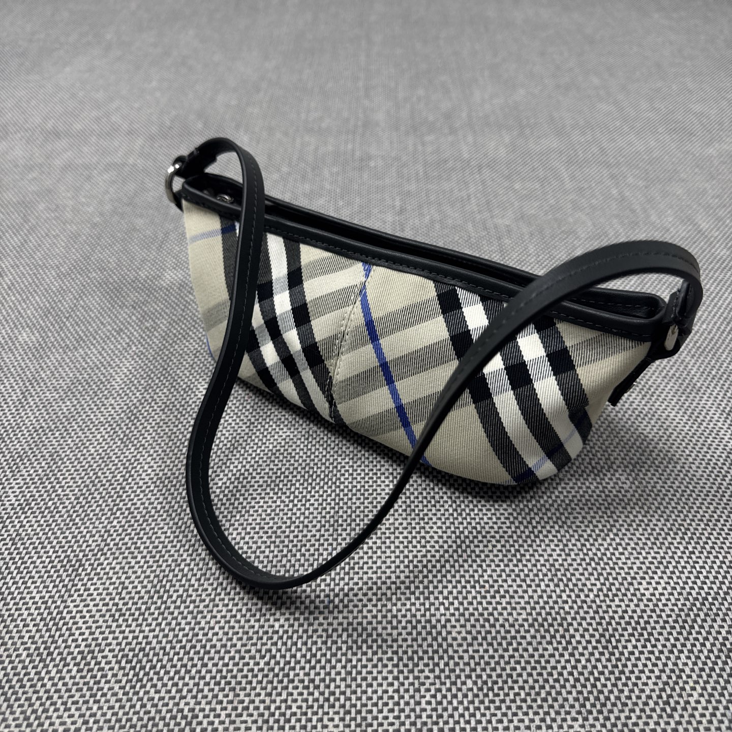 Burberry original goods260