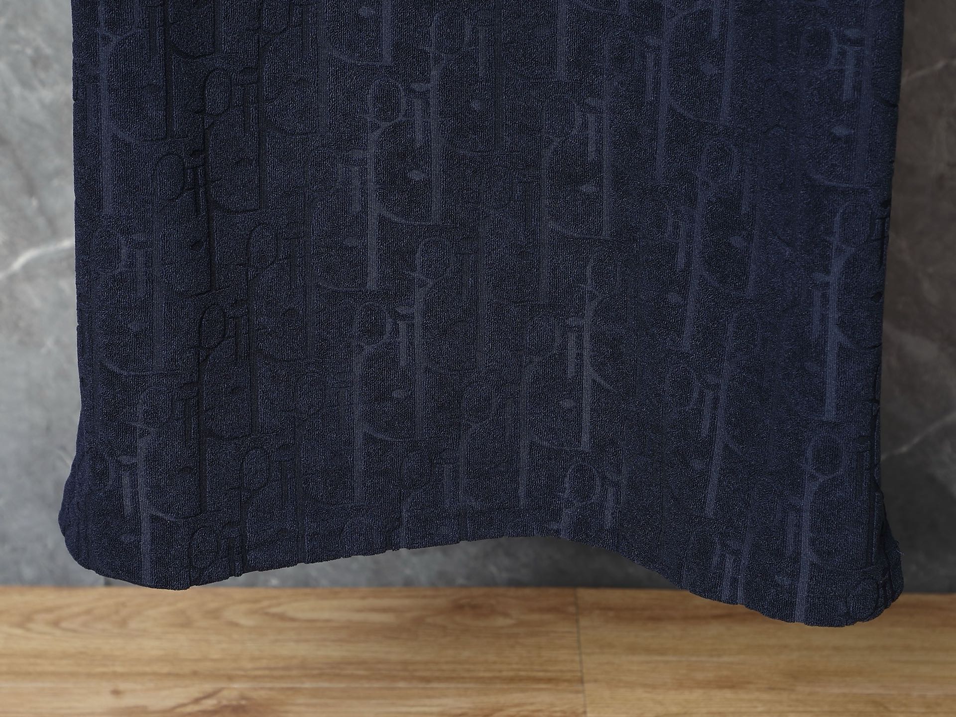 Dior Conjunto Casual de Verano para Hombre con Logotipo en Jacquard 11 i1748277193202 9287 0 9