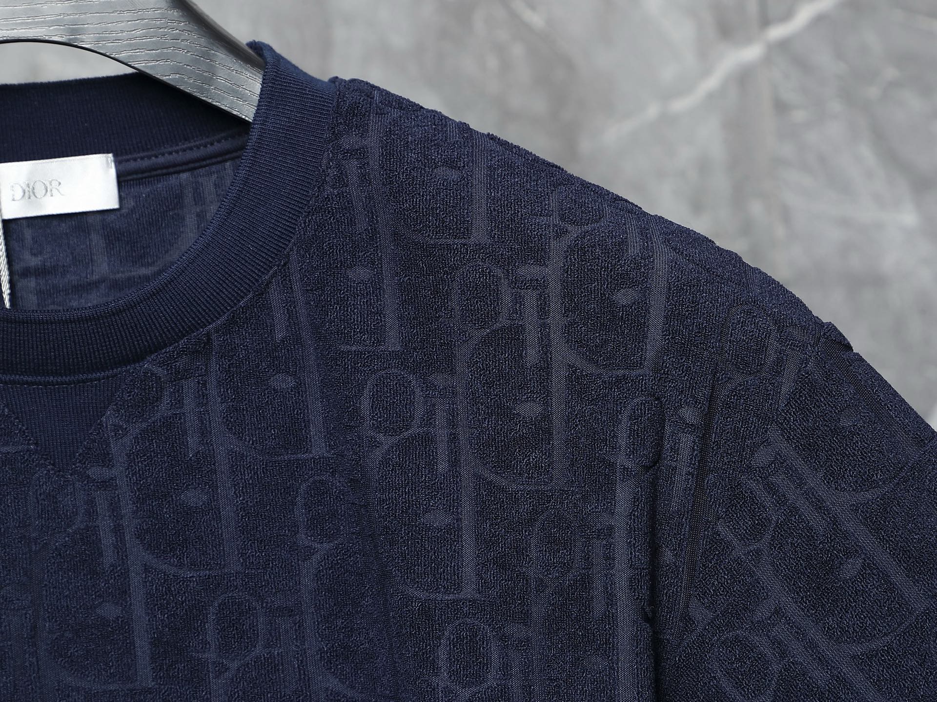 Dior Conjunto Casual de Verano para Hombre con Logotipo en Jacquard 9 i1748277193258 117 0 7