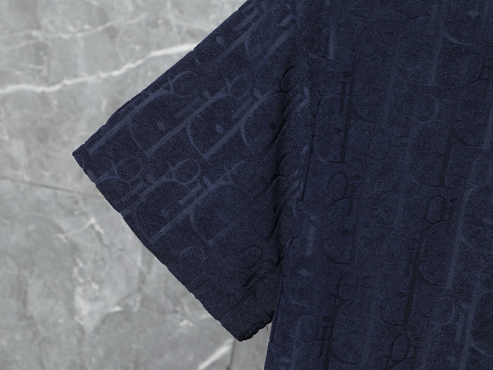 Dior Conjunto Casual de Verano para Hombre con Logotipo en Jacquard 10 i1748277193267 845 0 8