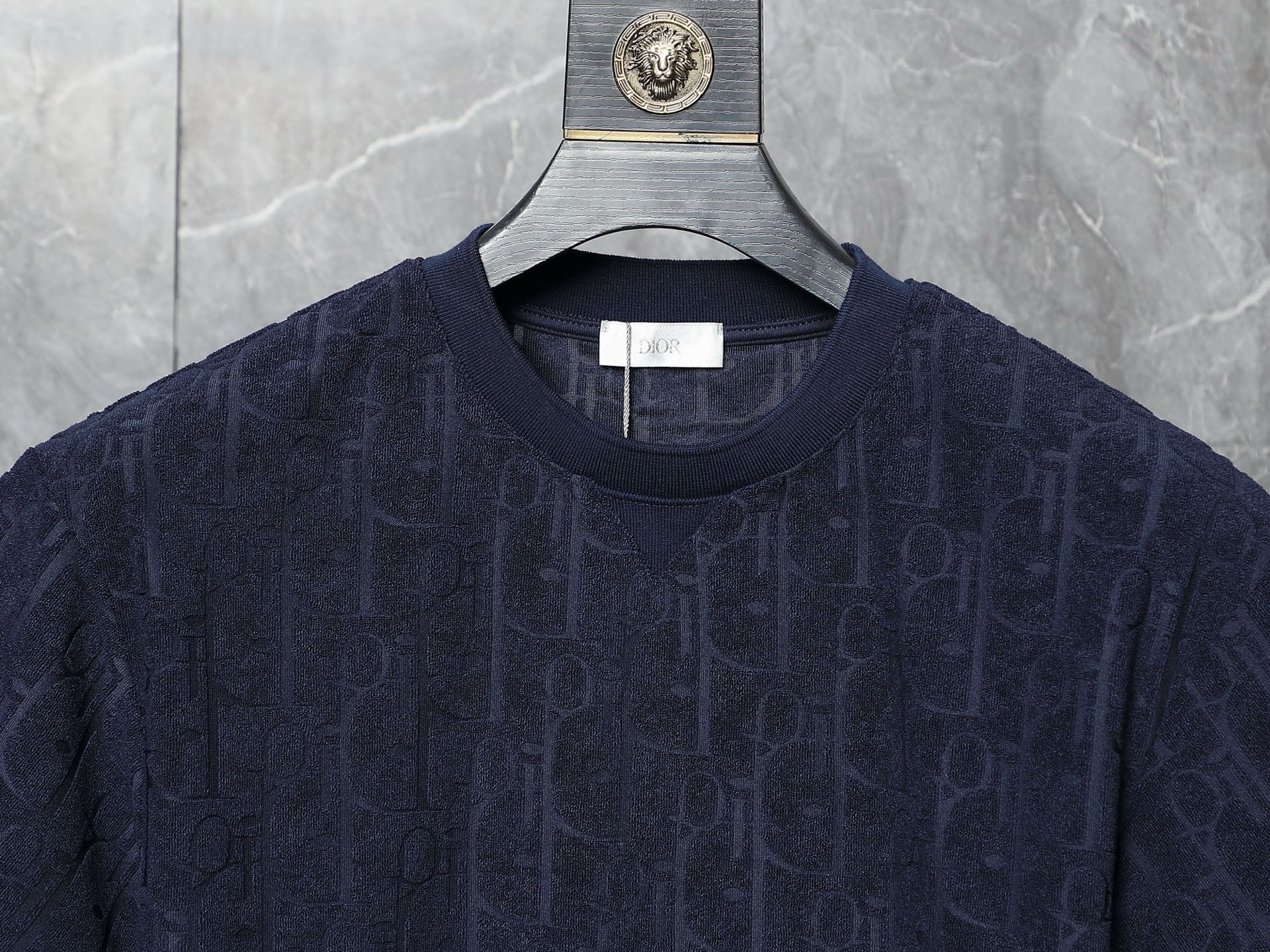Dior Conjunto Casual de Verano para Hombre con Logotipo en Jacquard 5 i1748277194138 2159 0 3