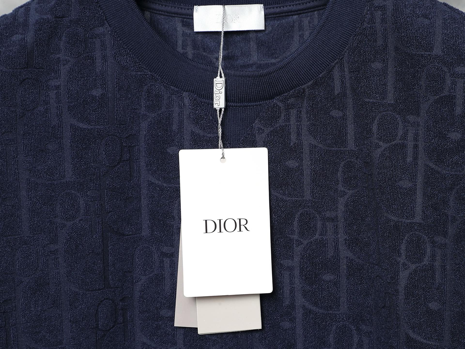 Dior Conjunto Casual de Verano para Hombre con Logotipo en Jacquard 6 i1748277194207 6691 0 4