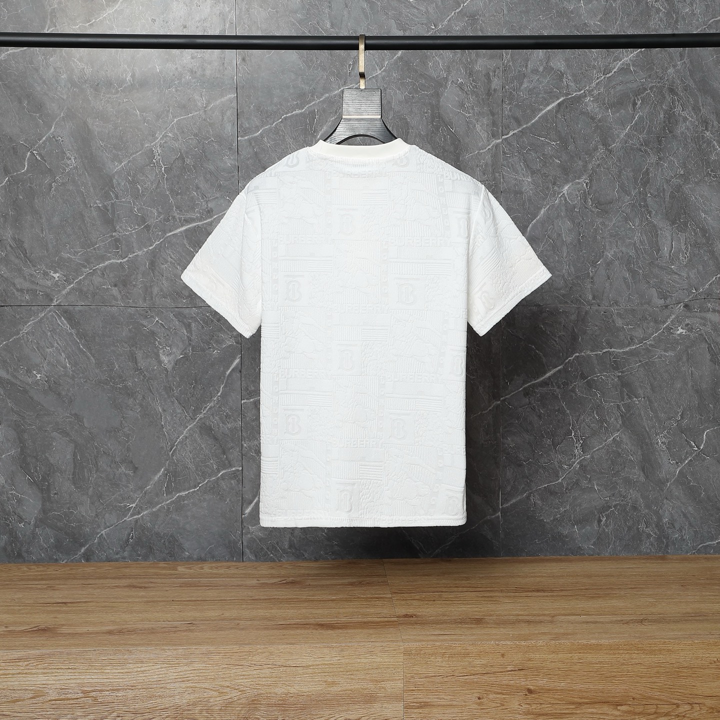 Burberry Conjunto Casual de Verano para Hombre con Textura Jacquard 4 i1748278003763 6067 0 2