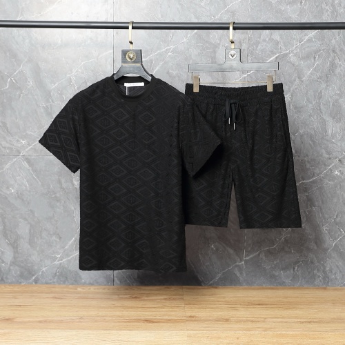 Givenchy Men's Spring/Summer Casual Shorts - Stylish Four-Color Design 1 Givenchy Men’s Spring/Summer Casual Shorts – Stylish Four-Color Design