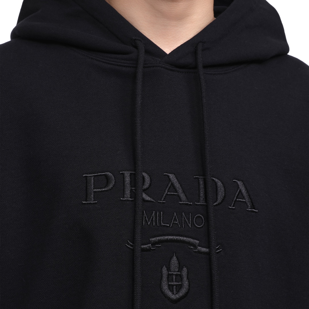 Prada 普拉达 经典款立体刺绣连帽卫衣