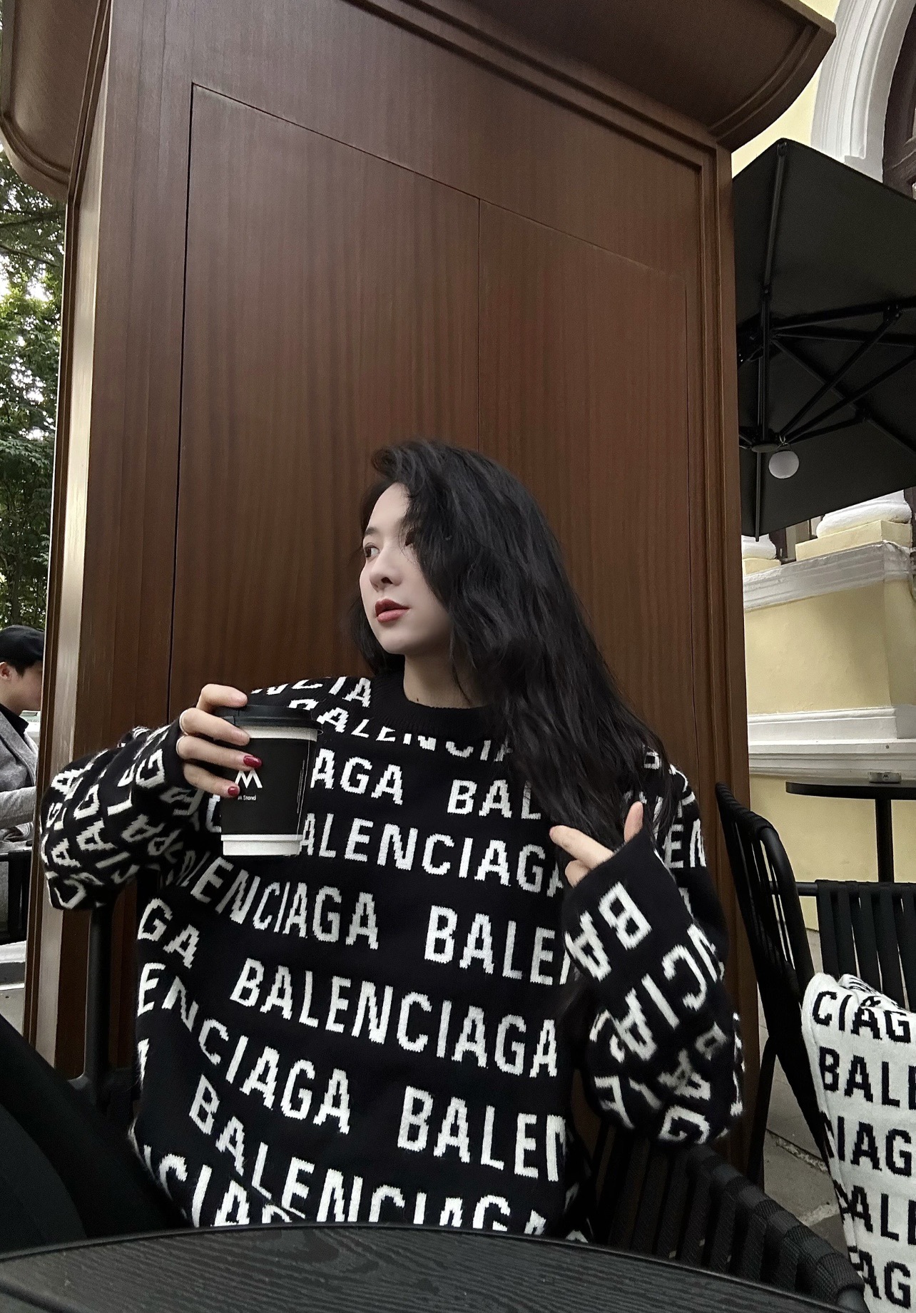 Balenciaga HORIZONTAL ALLOVER CROPPED 满印logo提花毛衣