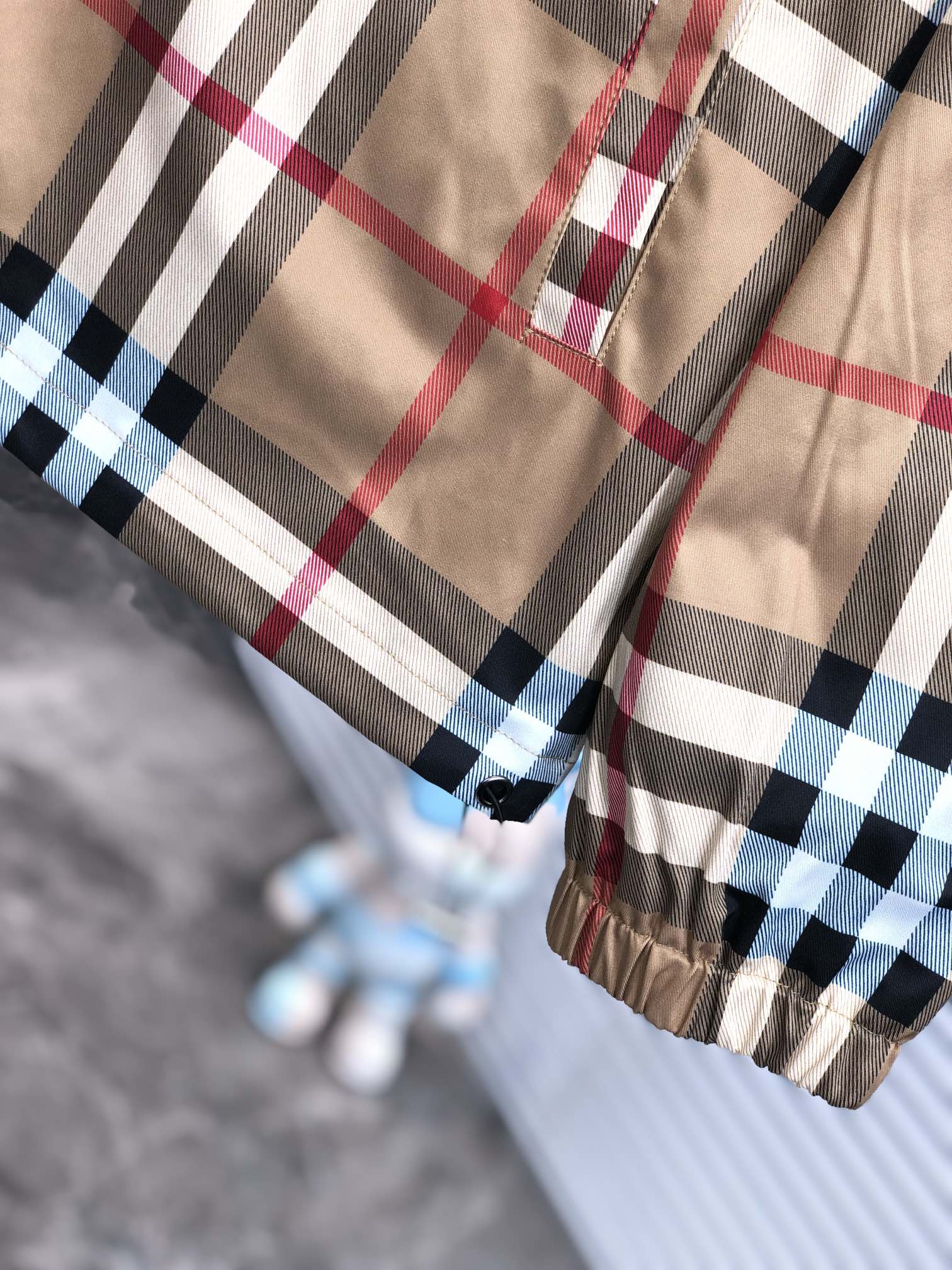 BURBERRY 2025 Autumn Winter High-Quality Hat Jacket Recommendation - 图片 3