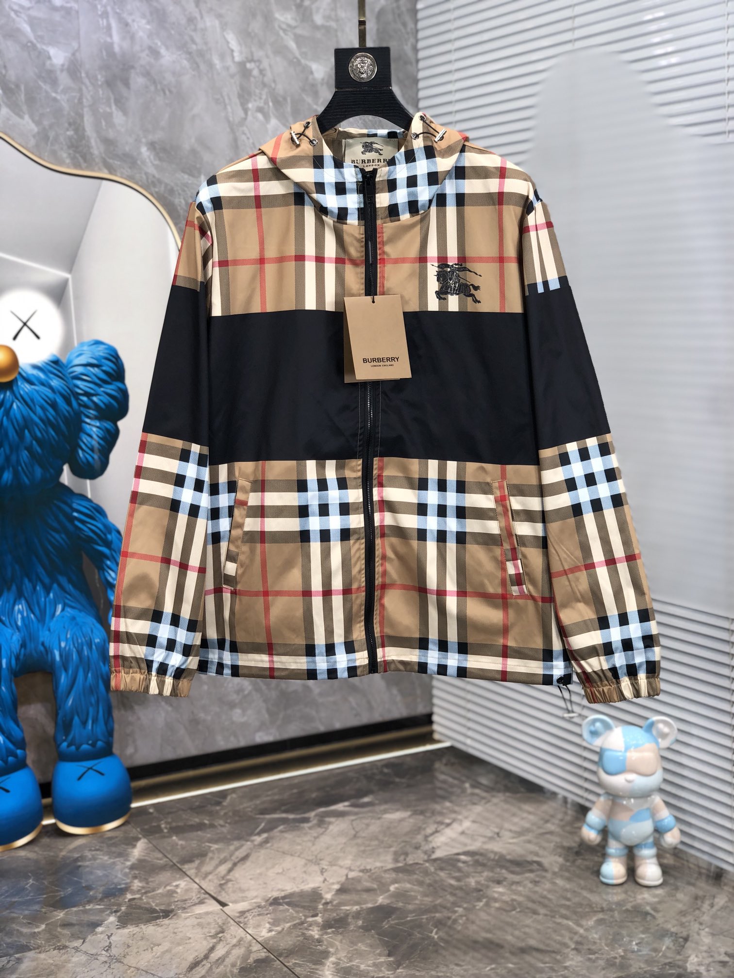BURBERRY 2025 Autumn Winter High-Quality Hat Jacket Recommendation