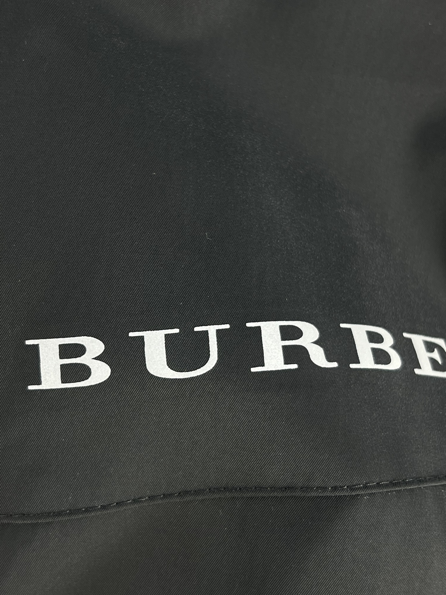 高品质顶级版本BURBERRY/巴宝莉男士连帽3M反光羽绒服英国皇室御用品牌！英国以及欧洲等国的高端限定