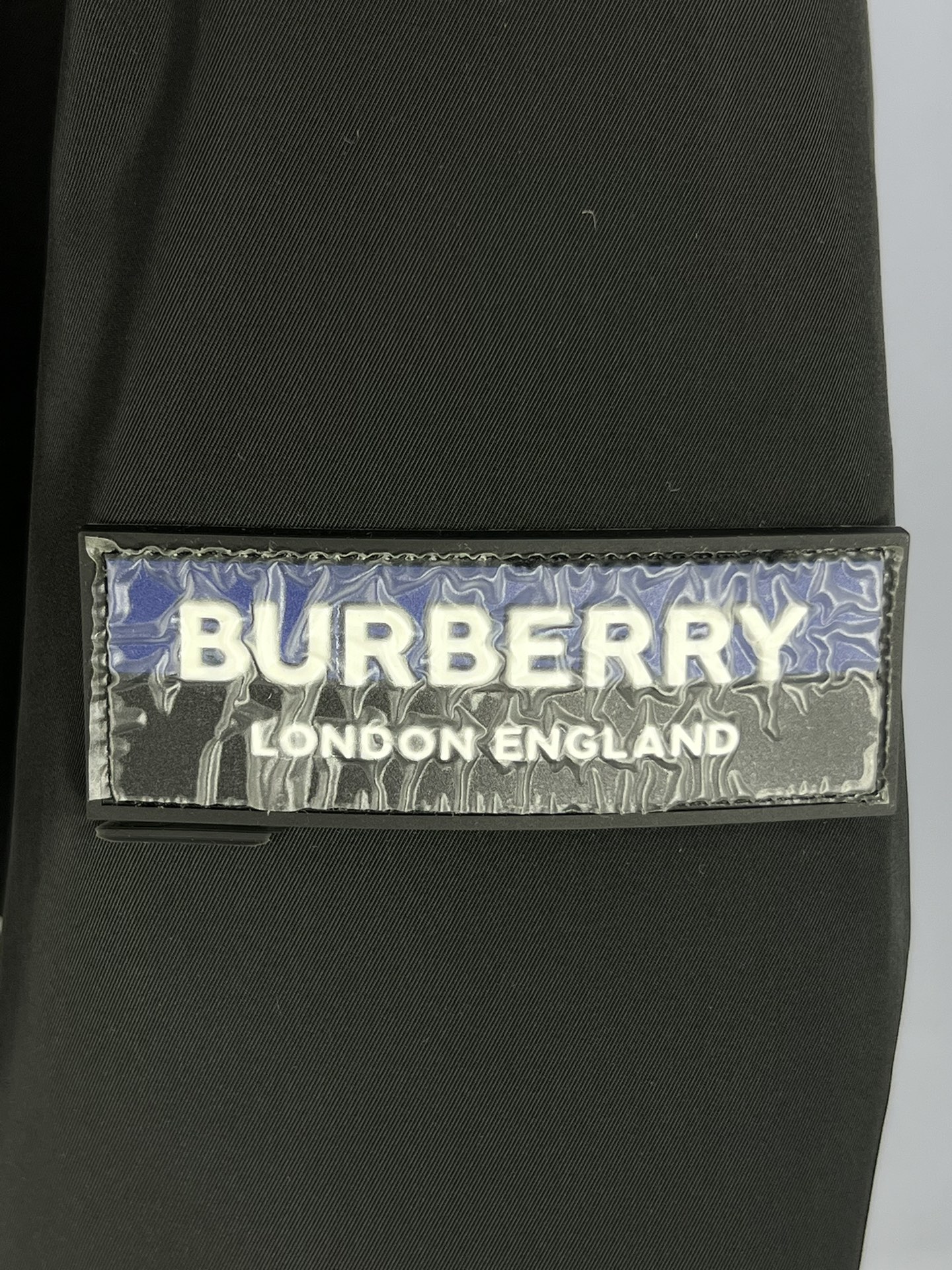 高品质顶级版本BURBERRY/巴宝莉男士连帽3M反光羽绒服英国皇室御用品牌！英国以及欧洲等国的高端限定